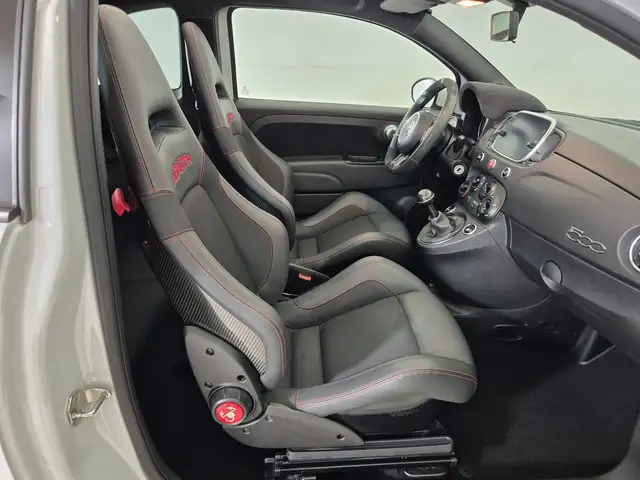 Abarth 595c view 10