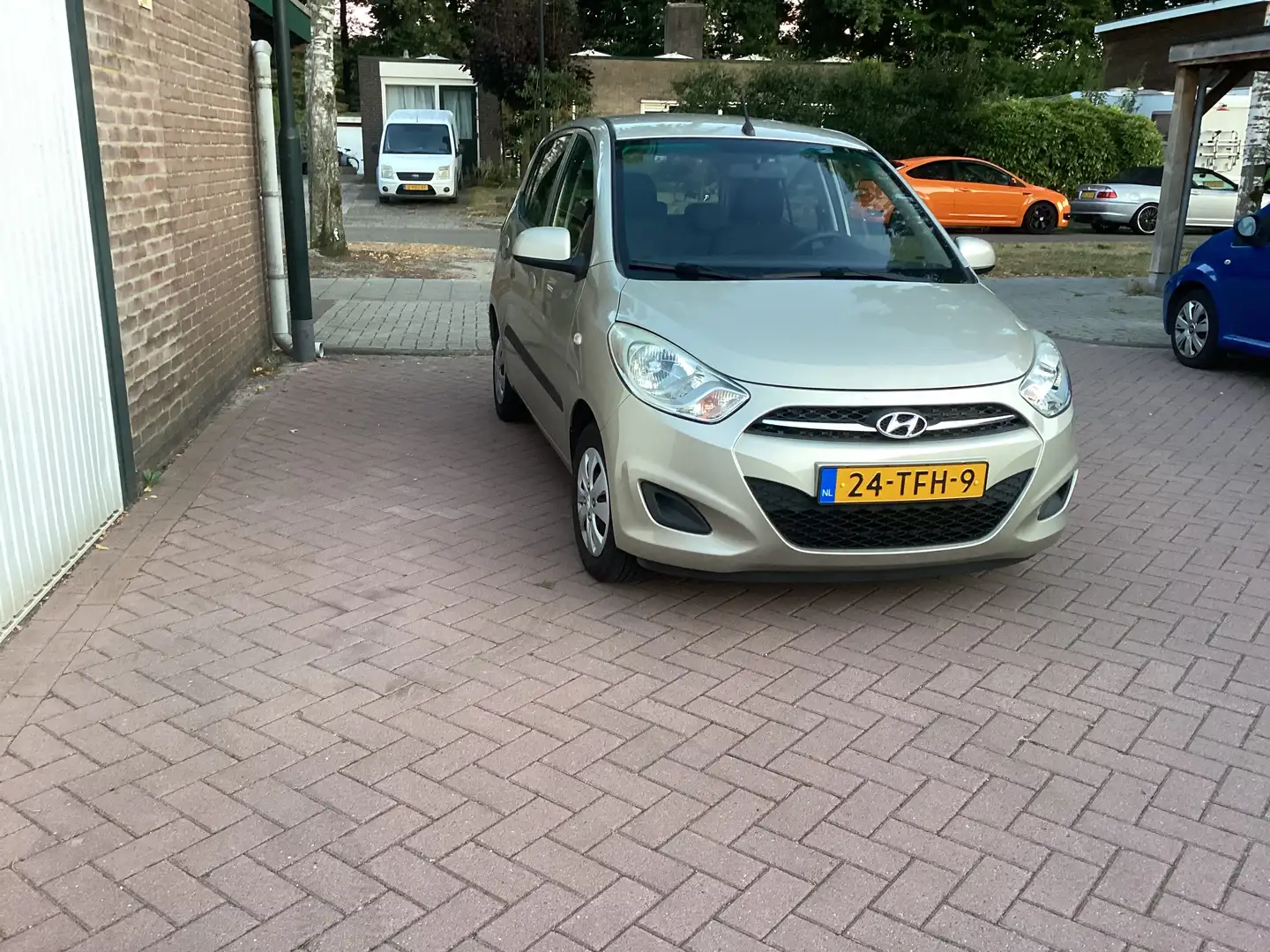 Hyundai i10 i10 1.1 i-Drive Cool Beige - 1