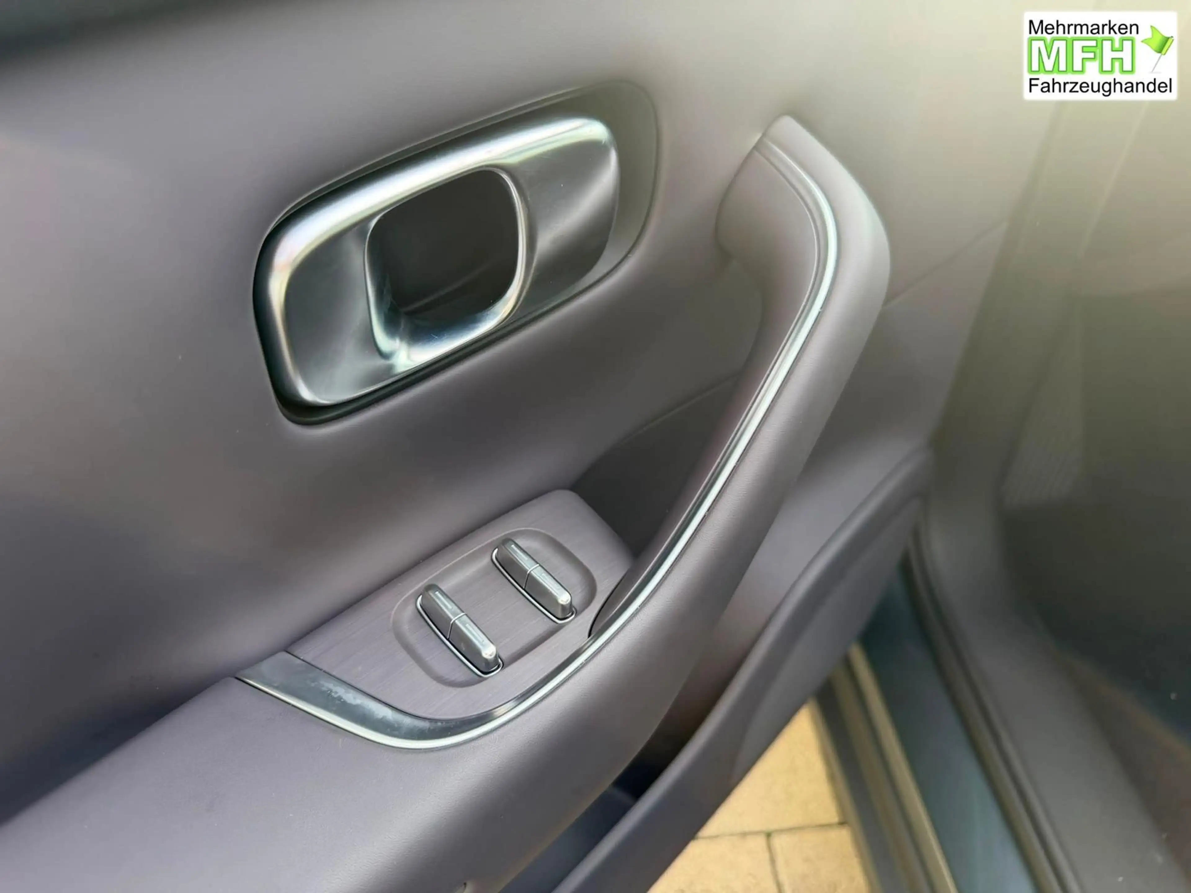 Leapmotor C10 Style BEV  69,9 kWh Pano*Navi*SoundSys*360°*ACC... — photo 7