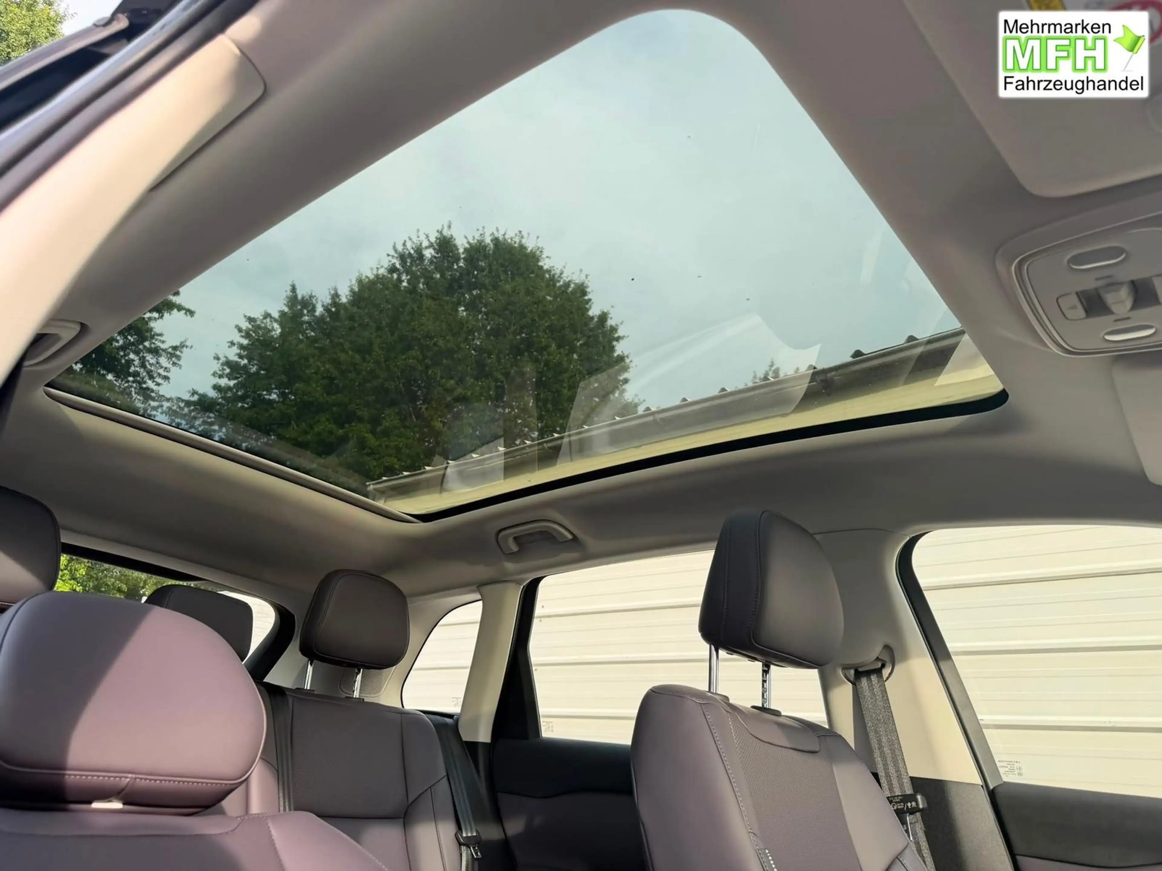 Leapmotor C10 Style BEV  69,9 kWh Pano*Navi*SoundSys*360°*ACC... — photo 9