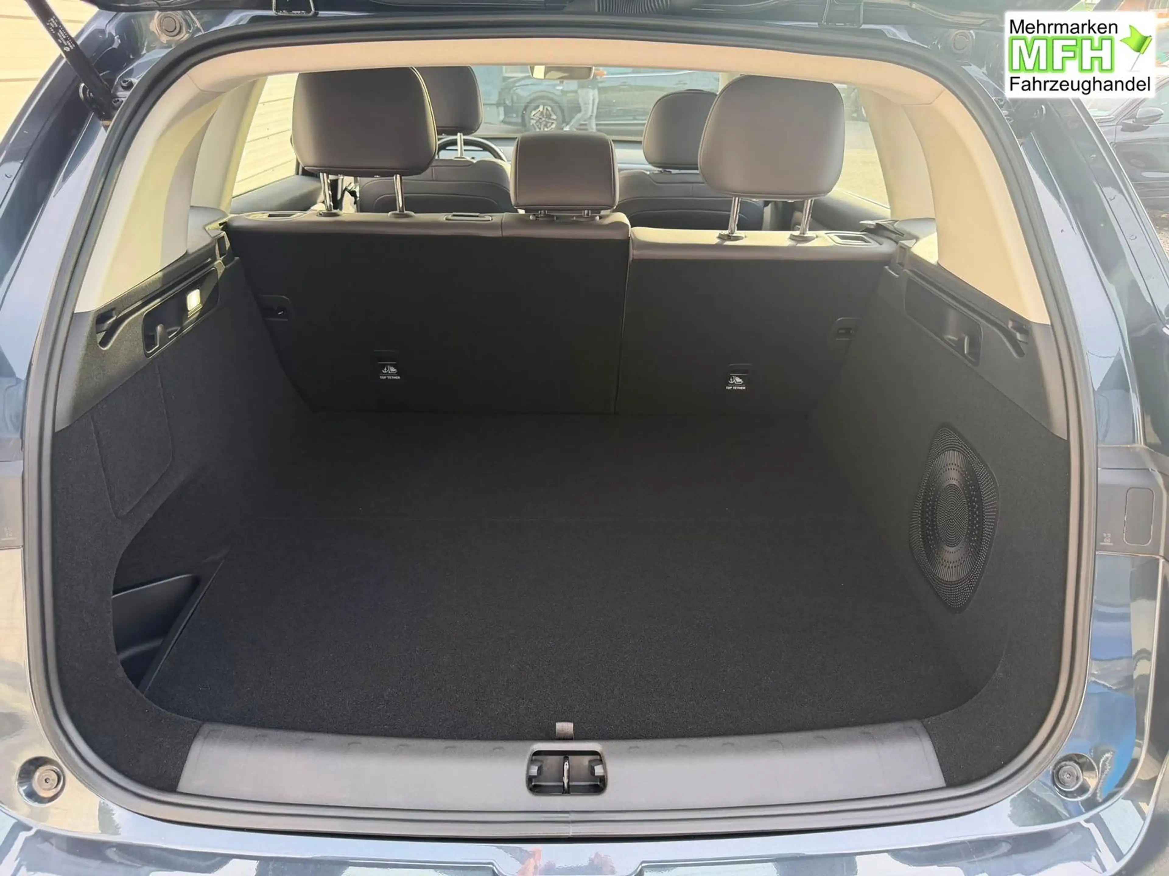 Leapmotor C10 Style BEV  69,9 kWh Pano*Navi*SoundSys*360°*ACC... — photo 11