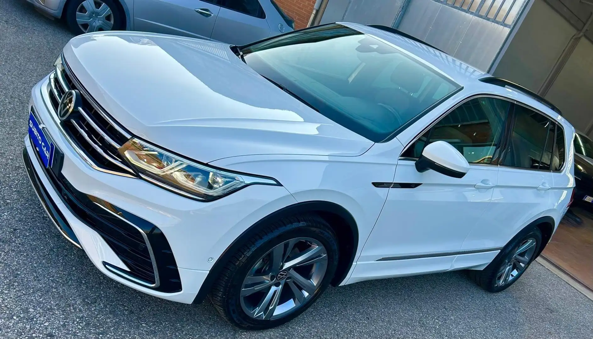 Volkswagen Tiguan Tiguan II 2021 2.0 tdi R-Line 150cv dsg Blanc - 2