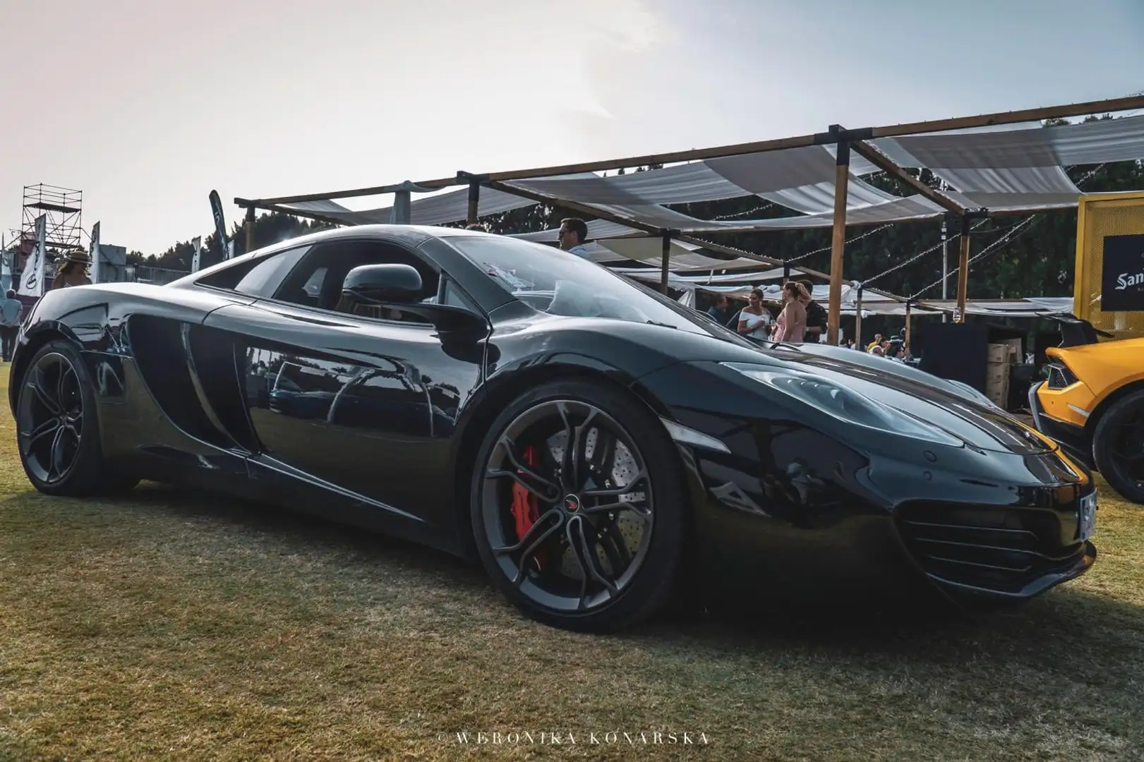 McLaren MP4-12C - 1