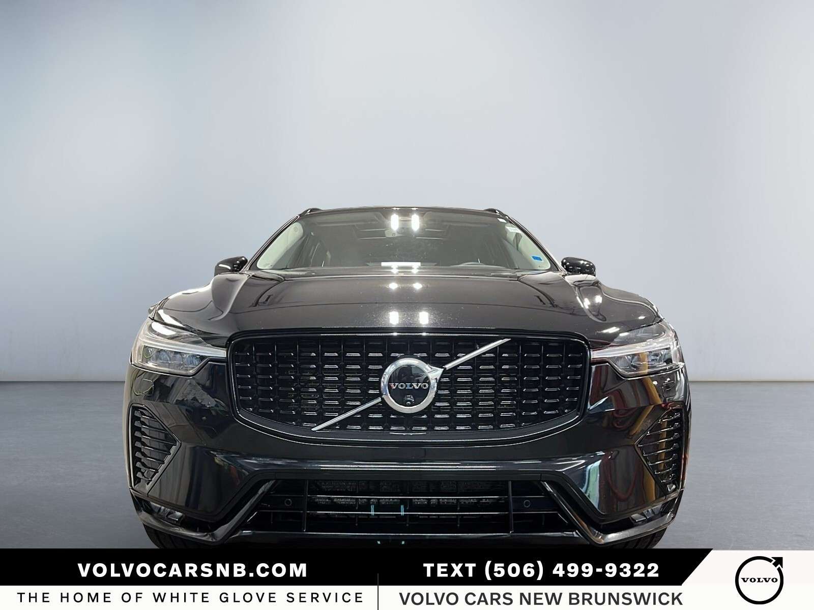 2025 Volvo XC60 B5 Plus Dark Theme — снимка 1
