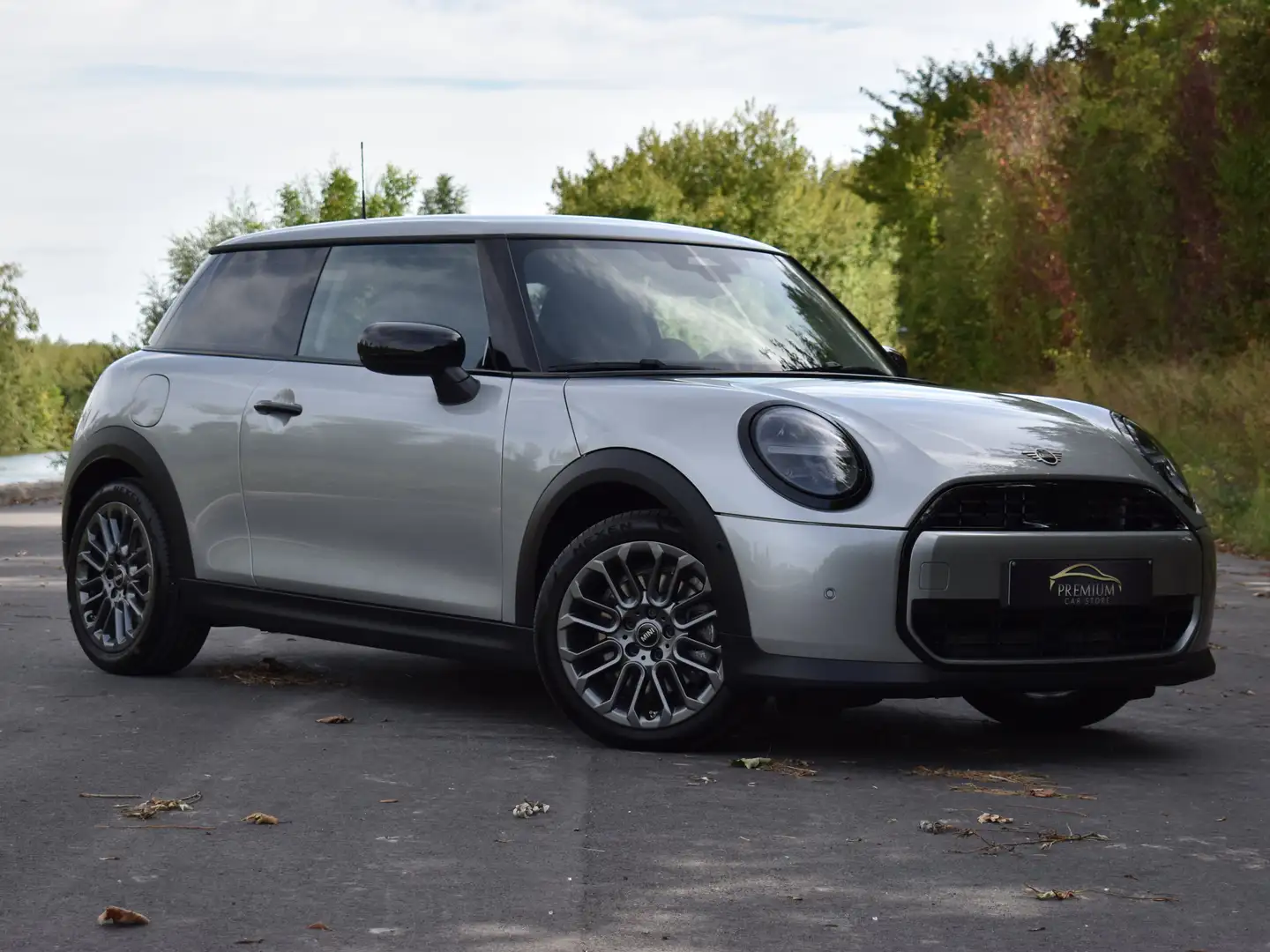 MINI Cooper NEW MODEL|CAMERA|CARPLAY|LED|ZETELVERWARMING Silber - 1