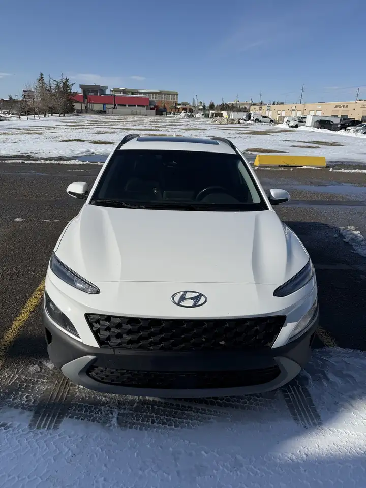 Hyundai KONA снимка Hyundai KONA
