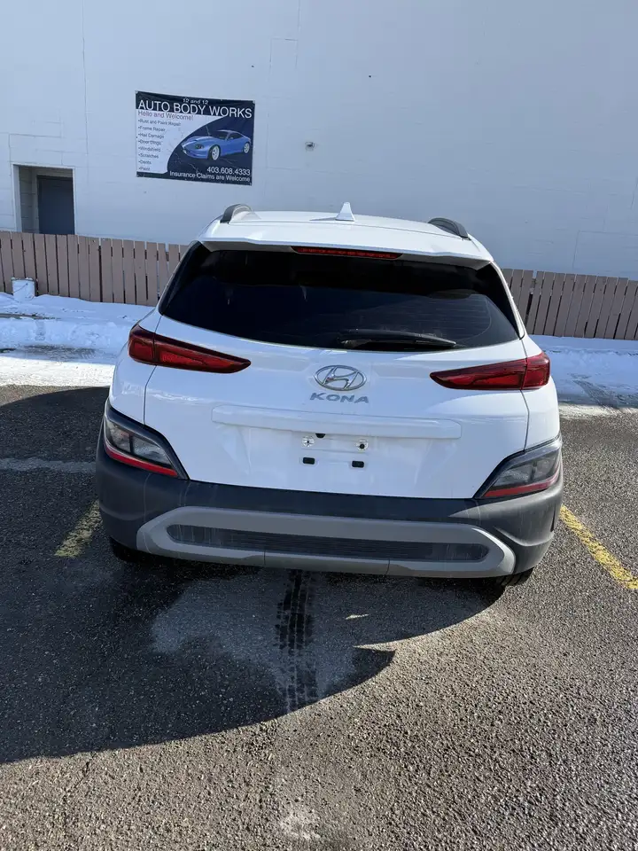Hyundai KONA снимка Hyundai KONA