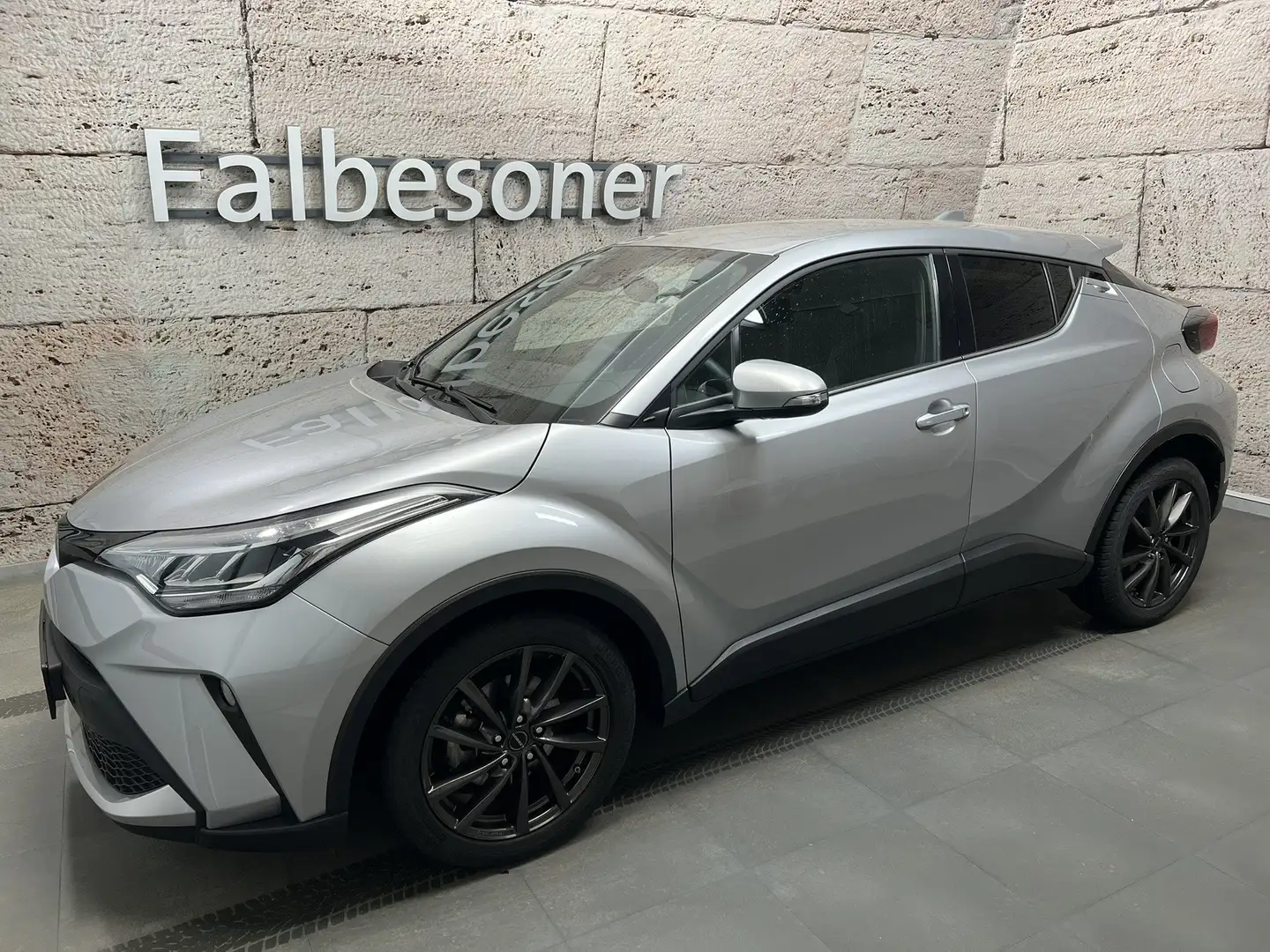 Toyota C-HR 1,8 Hybrid Active Drive Silber - 2