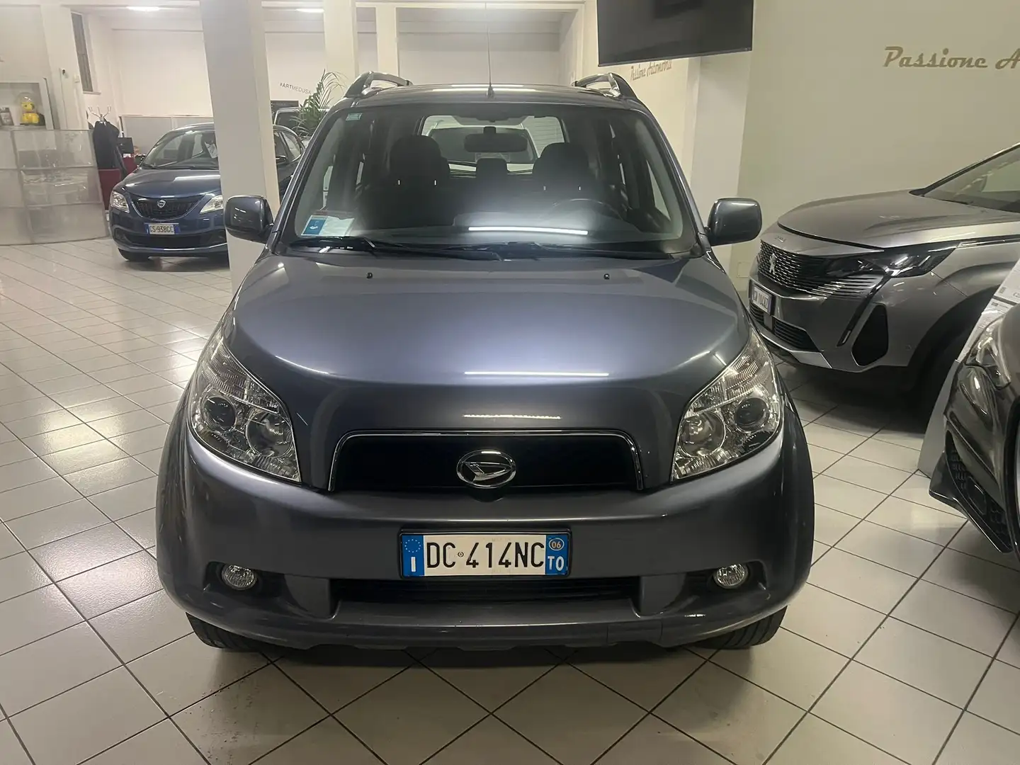 Daihatsu Terios Terios 1.5 SX O/F - SPORT 4X4 Grijs - 2
