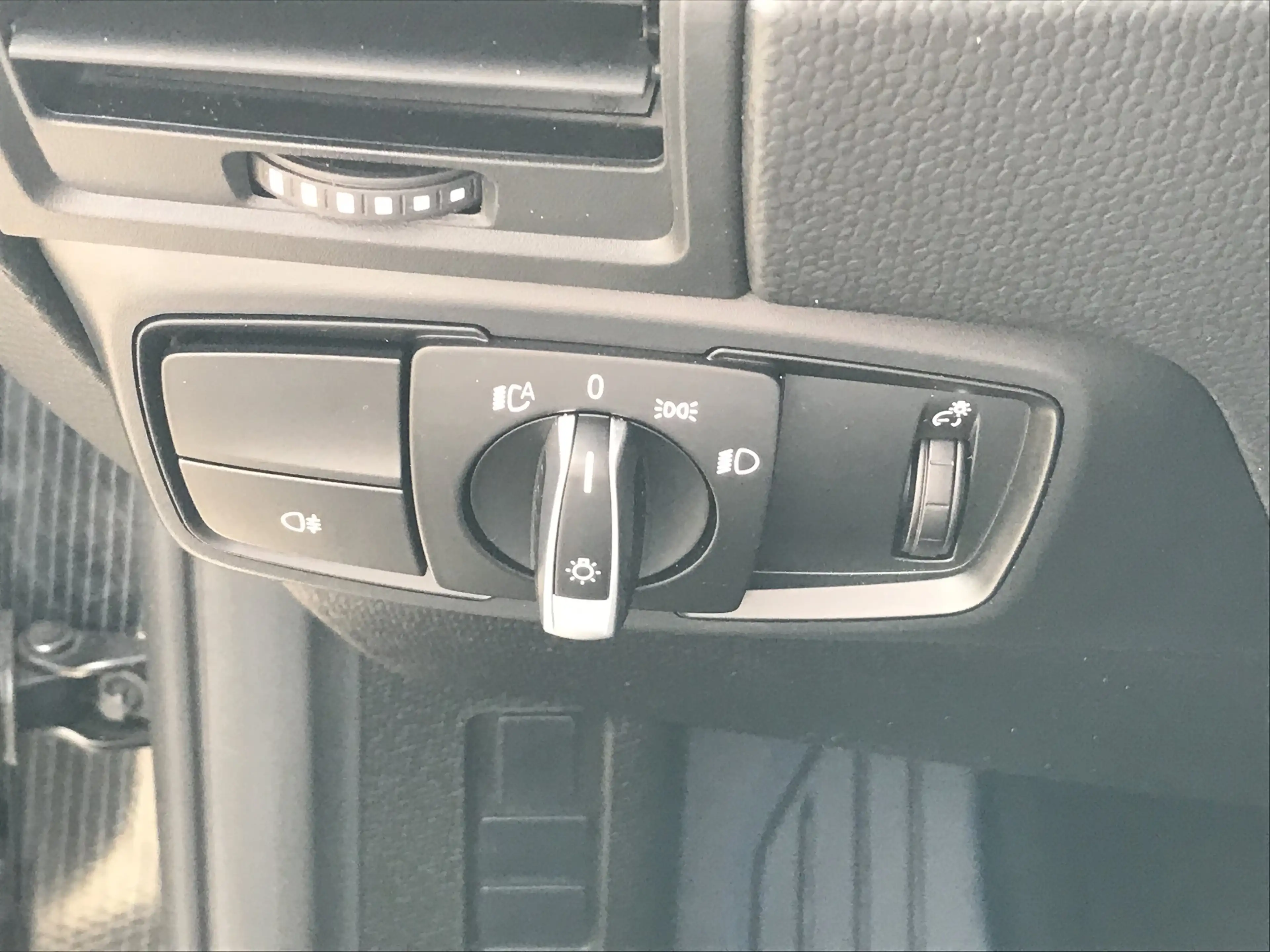 BMW i3 120 DAB LED RFK Navi Prof. Shz — photo 15
