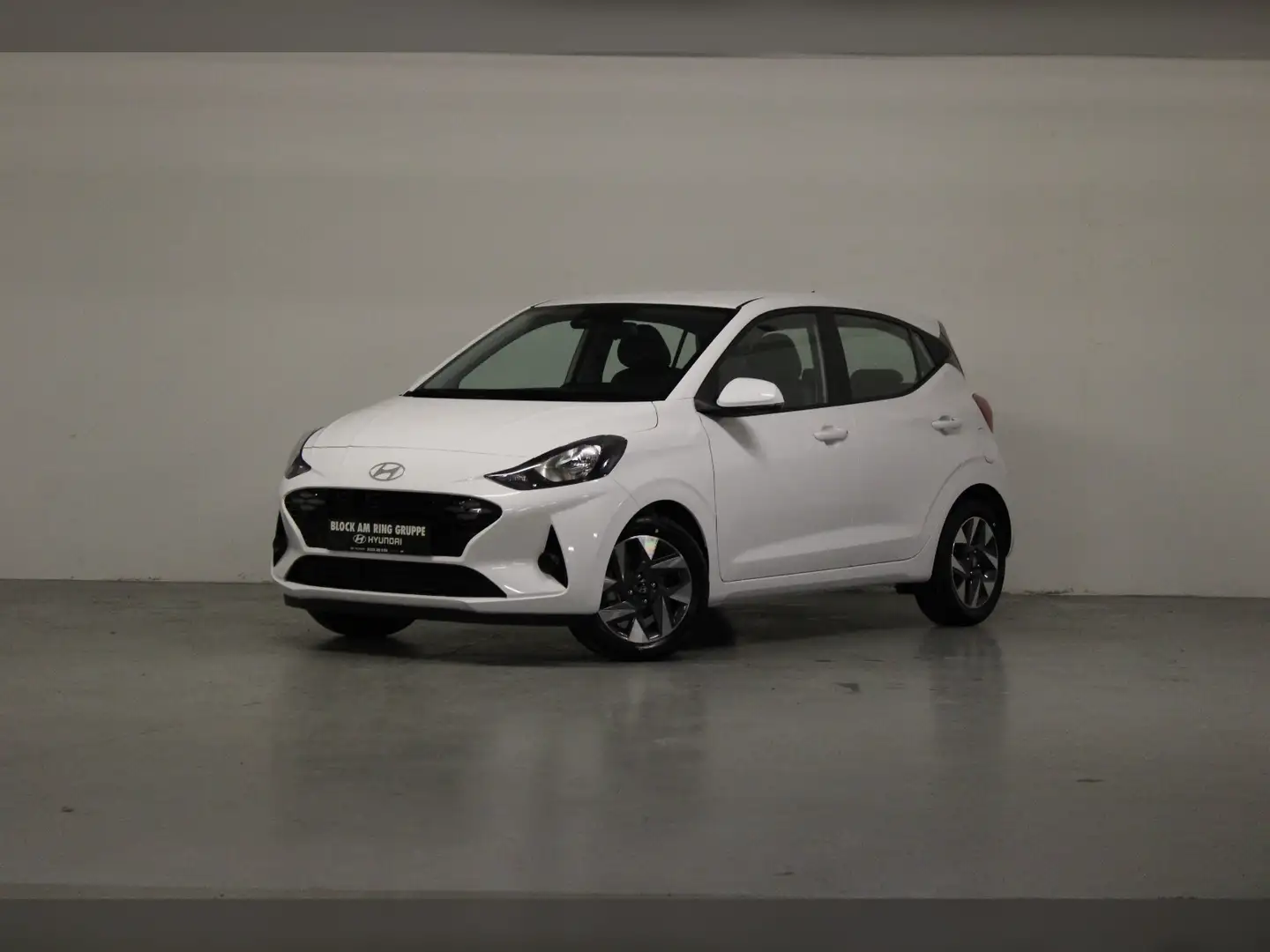 Hyundai i10 FL MY25 63 PS 5-MT 2WD TREND KOMFORTPAKET Weiß - 2