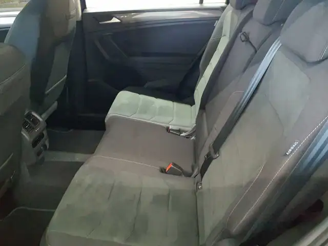 Volkswagen Tiguan view 13