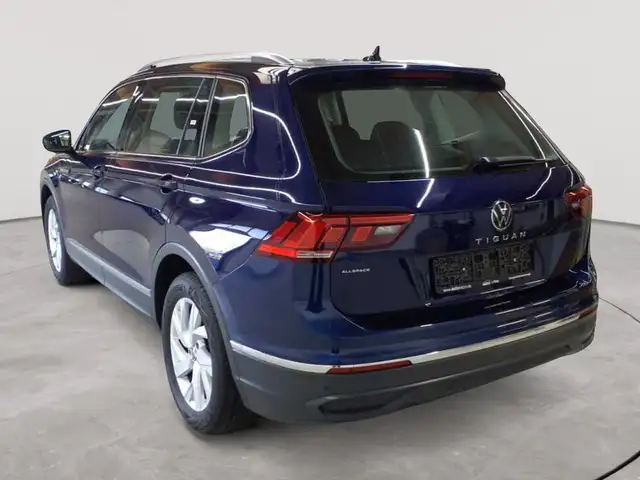 Volkswagen Tiguan view 5