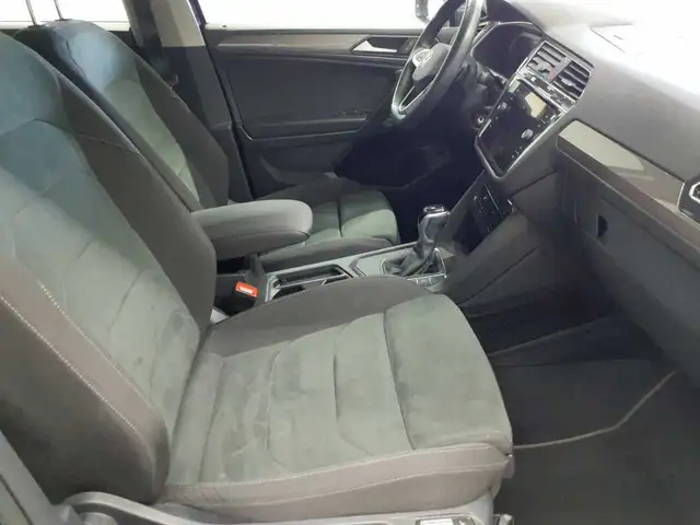 Volkswagen Tiguan view 8