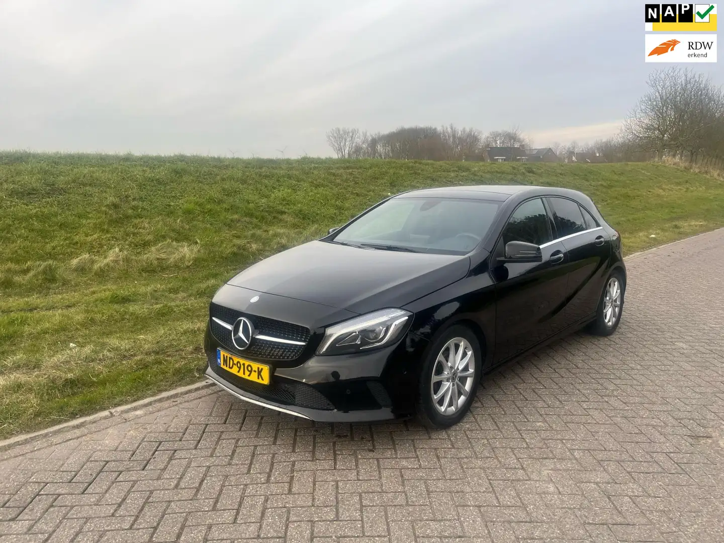 Mercedes-Benz A 180 d Lease Edition Plus Automaat Nieuw Disb Riem/Wate Schwarz - 1