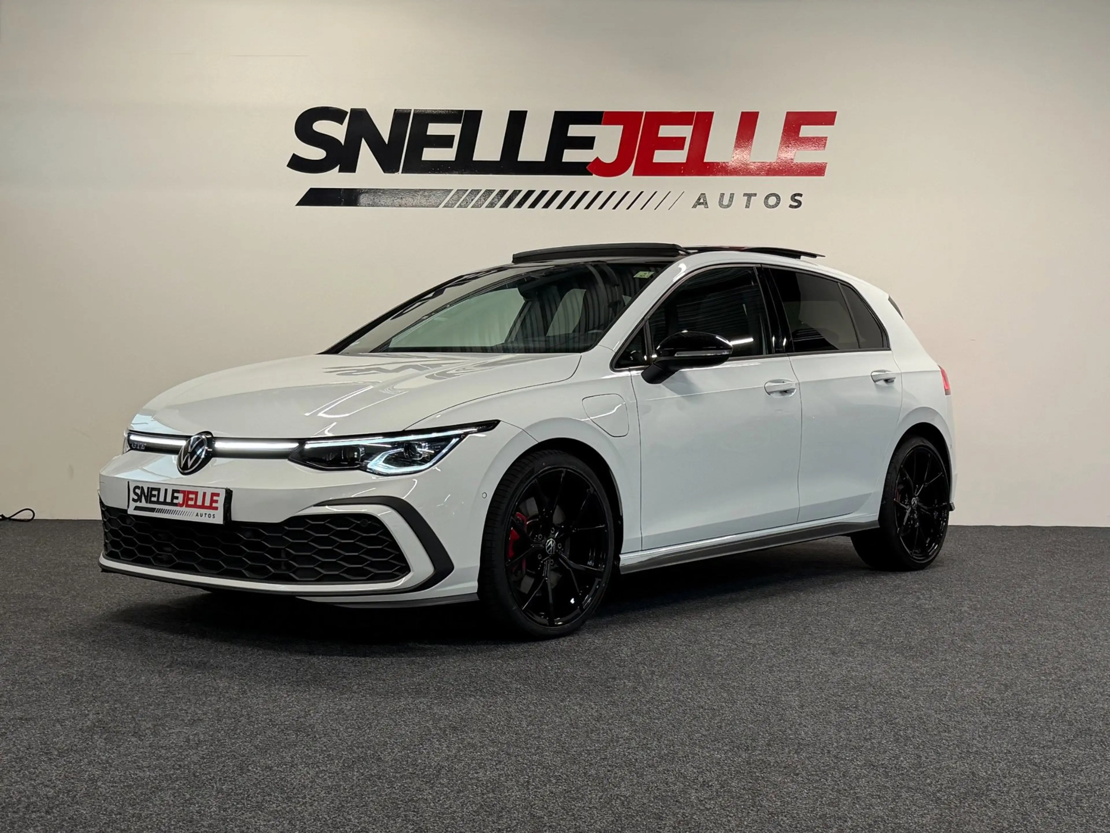 Volkswagen Golf GTE 1.4 eHybrid GTE|PANO|HUD|MATRIX|IQ LIGHTS|19 INCH — photo 7