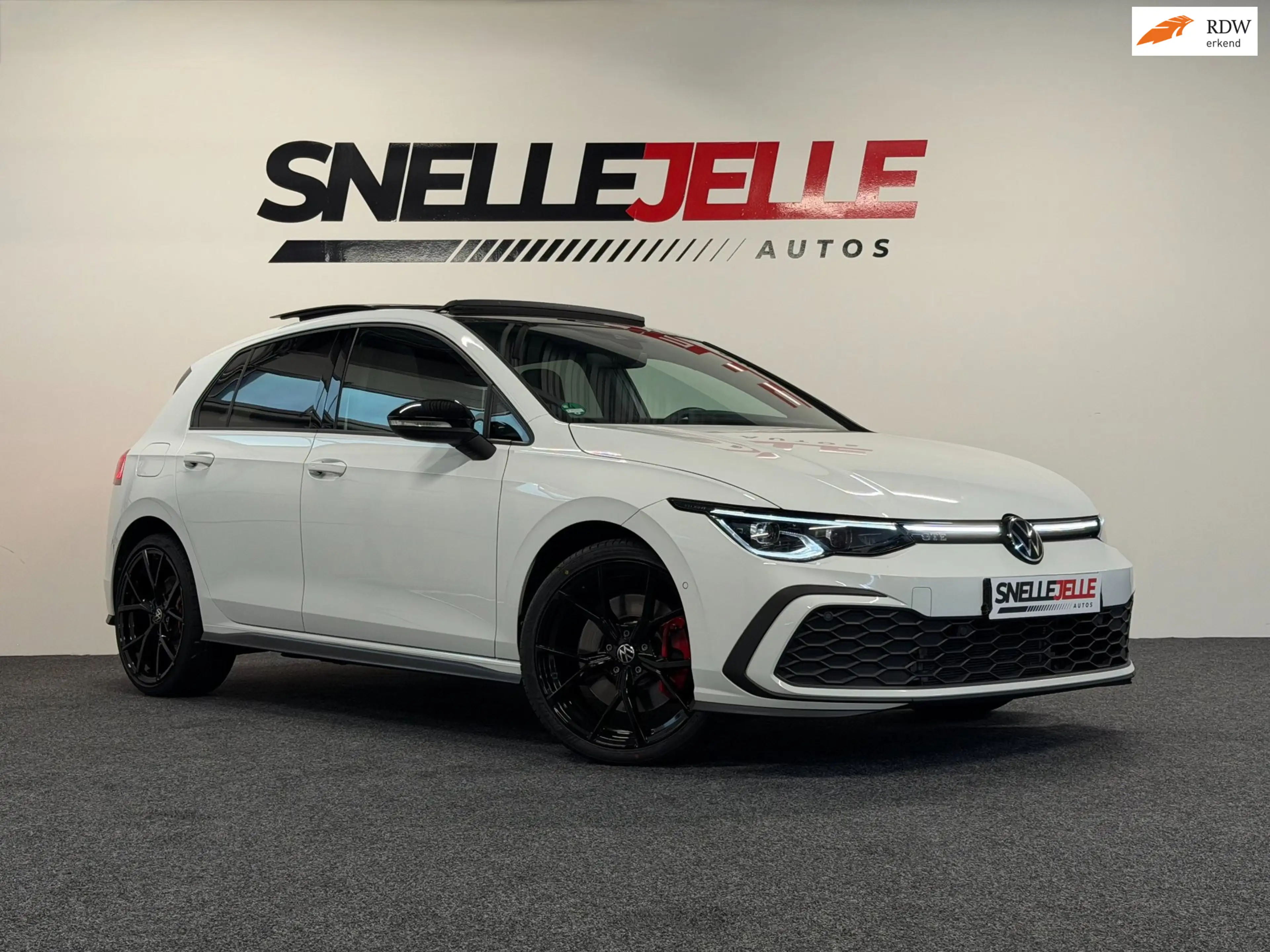 Volkswagen Golf GTE 1.4 eHybrid GTE|PANO|HUD|MATRIX|IQ LIGHTS|19 INCH