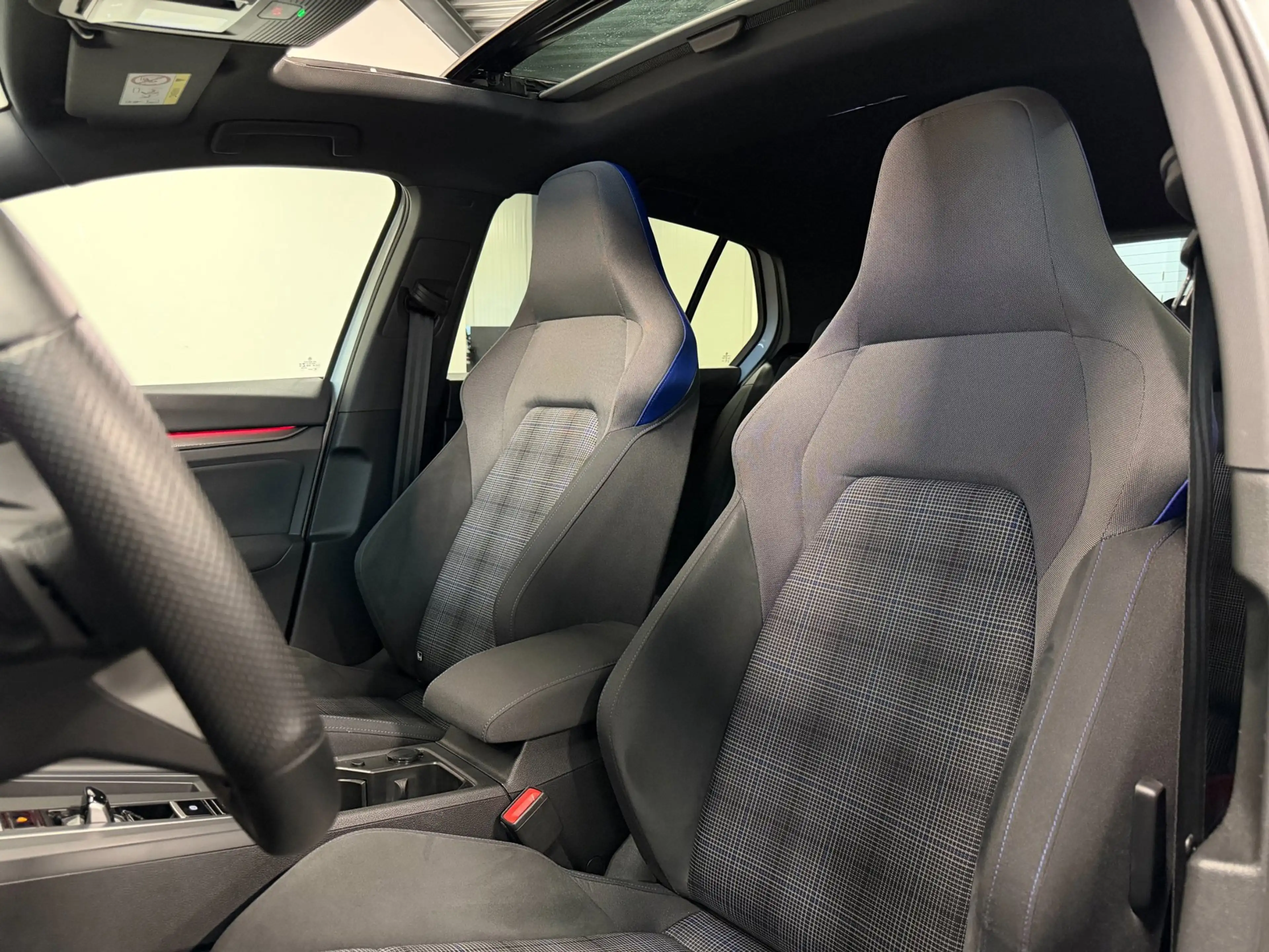 Volkswagen Golf GTE 1.4 eHybrid GTE|PANO|HUD|MATRIX|IQ LIGHTS|19 INCH — photo 13