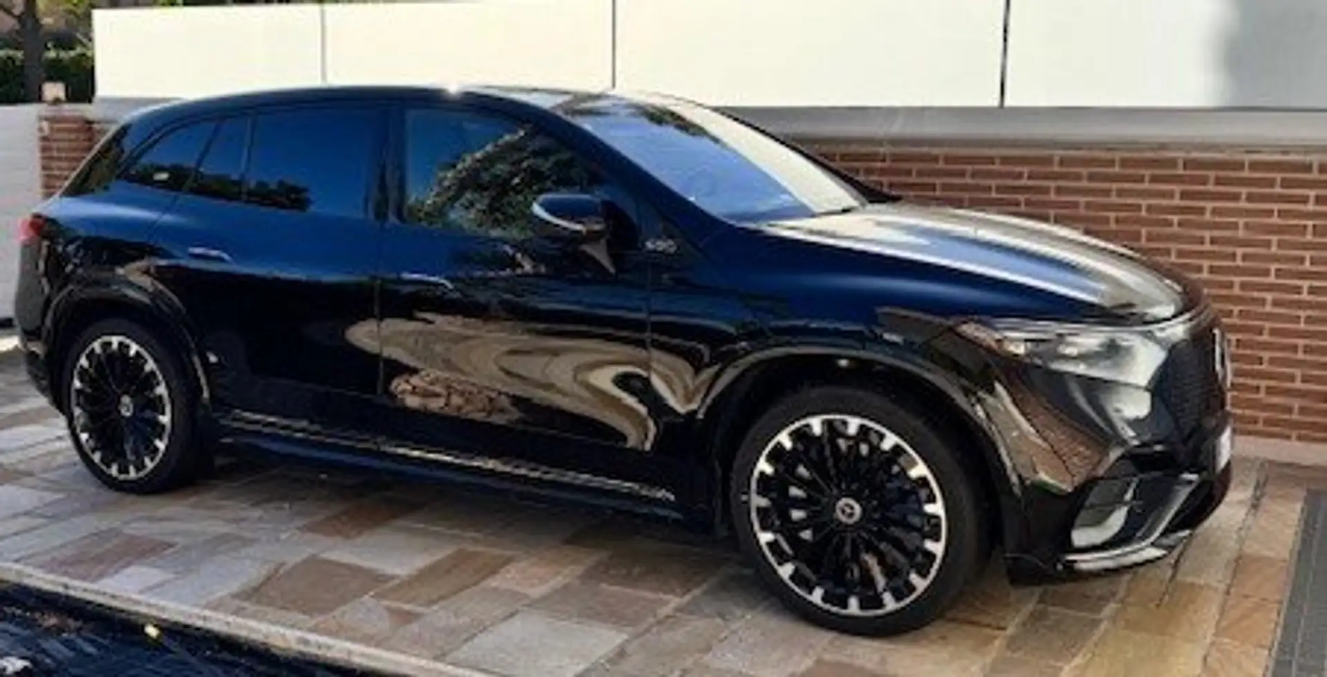 Mercedes-Benz EQS SUV EQS SUV - X296 450+ AMG Line Premium auto Schwarz - 1