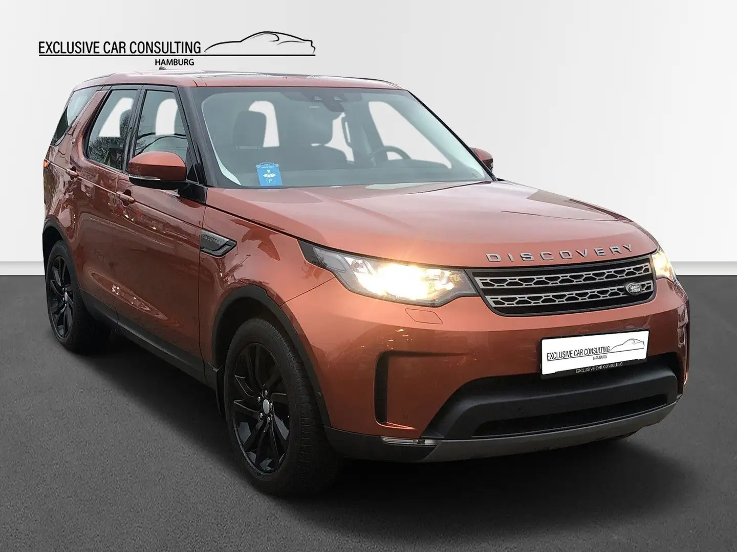 Land Rover Discovery 5 SE TD4 *Pano *AHK *CAM *4xSHZ Оранжевий - 1