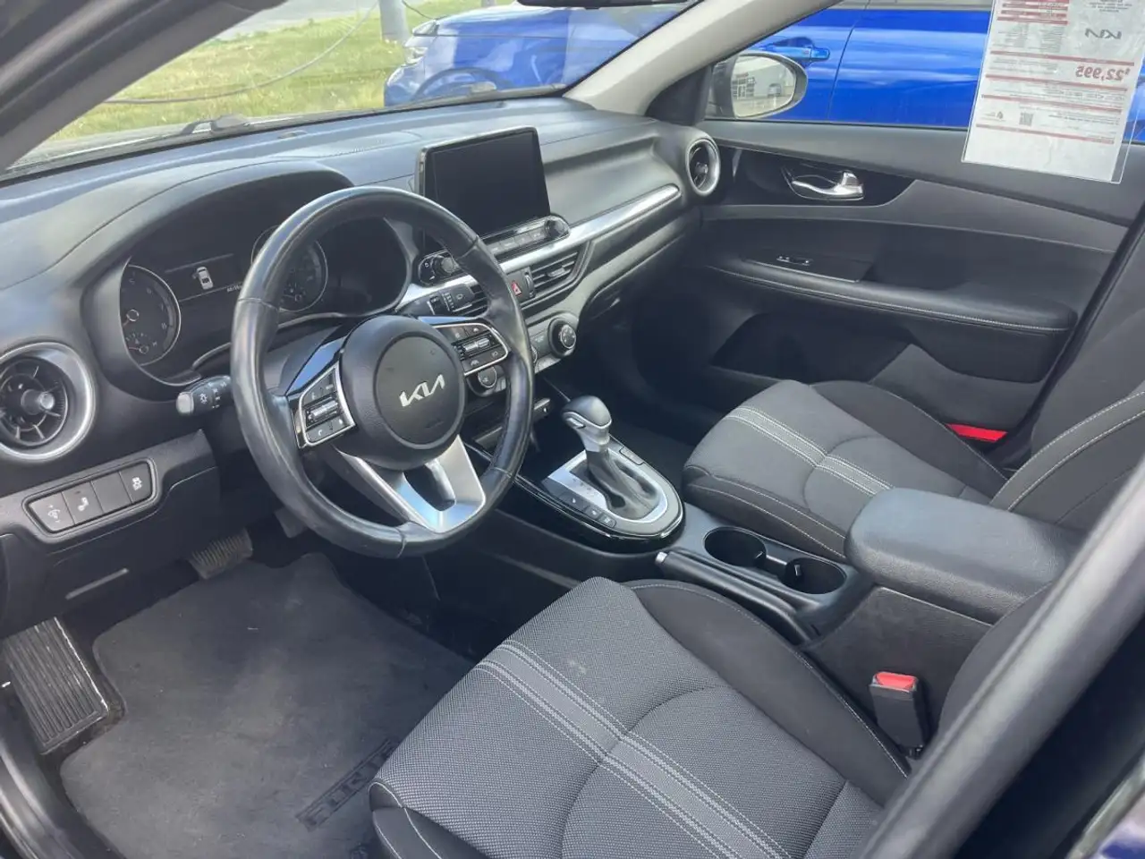 Kia Forte снимка Kia Forte