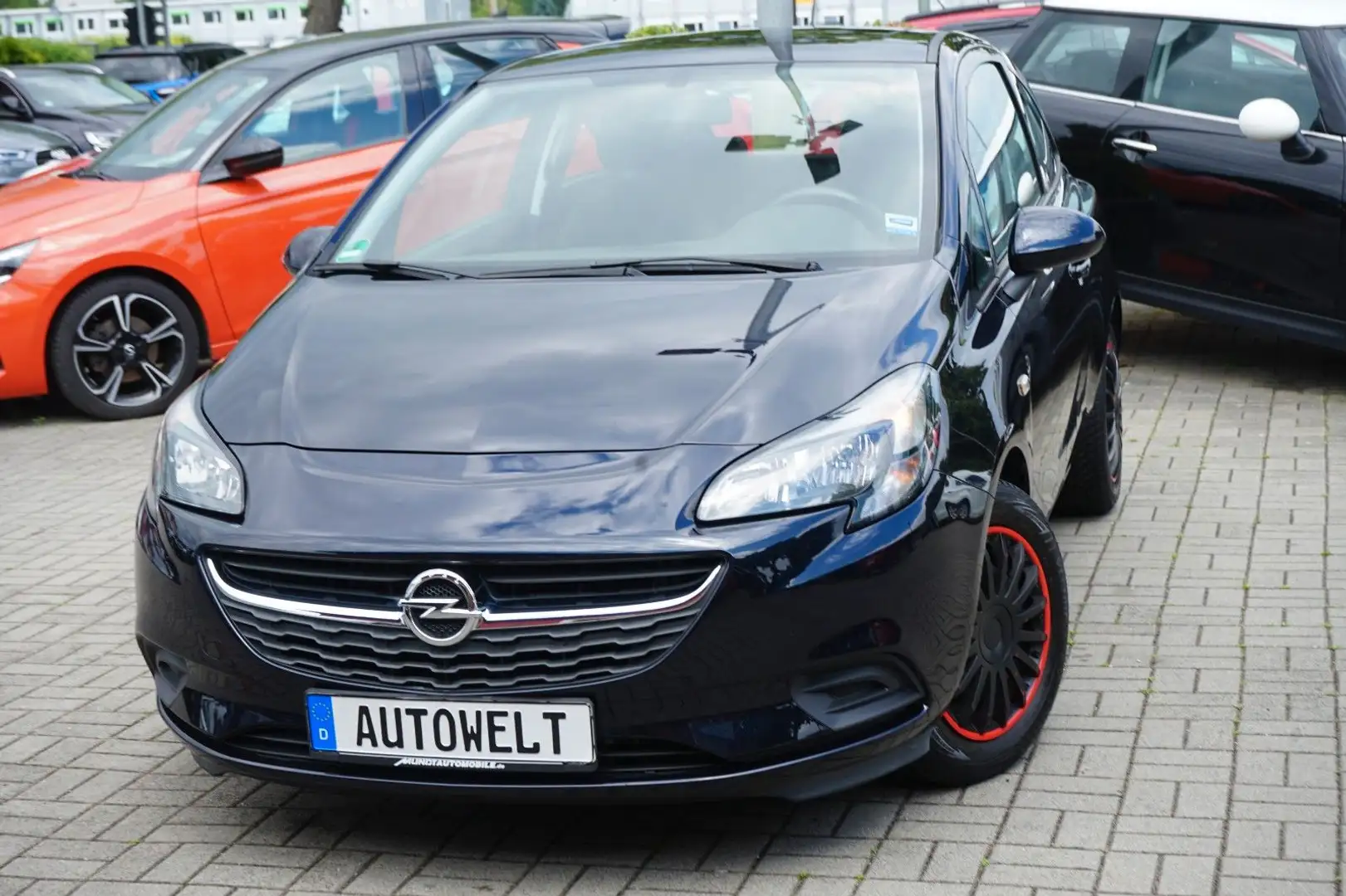 Opel Corsa 1.4 Edition Bleu - 1