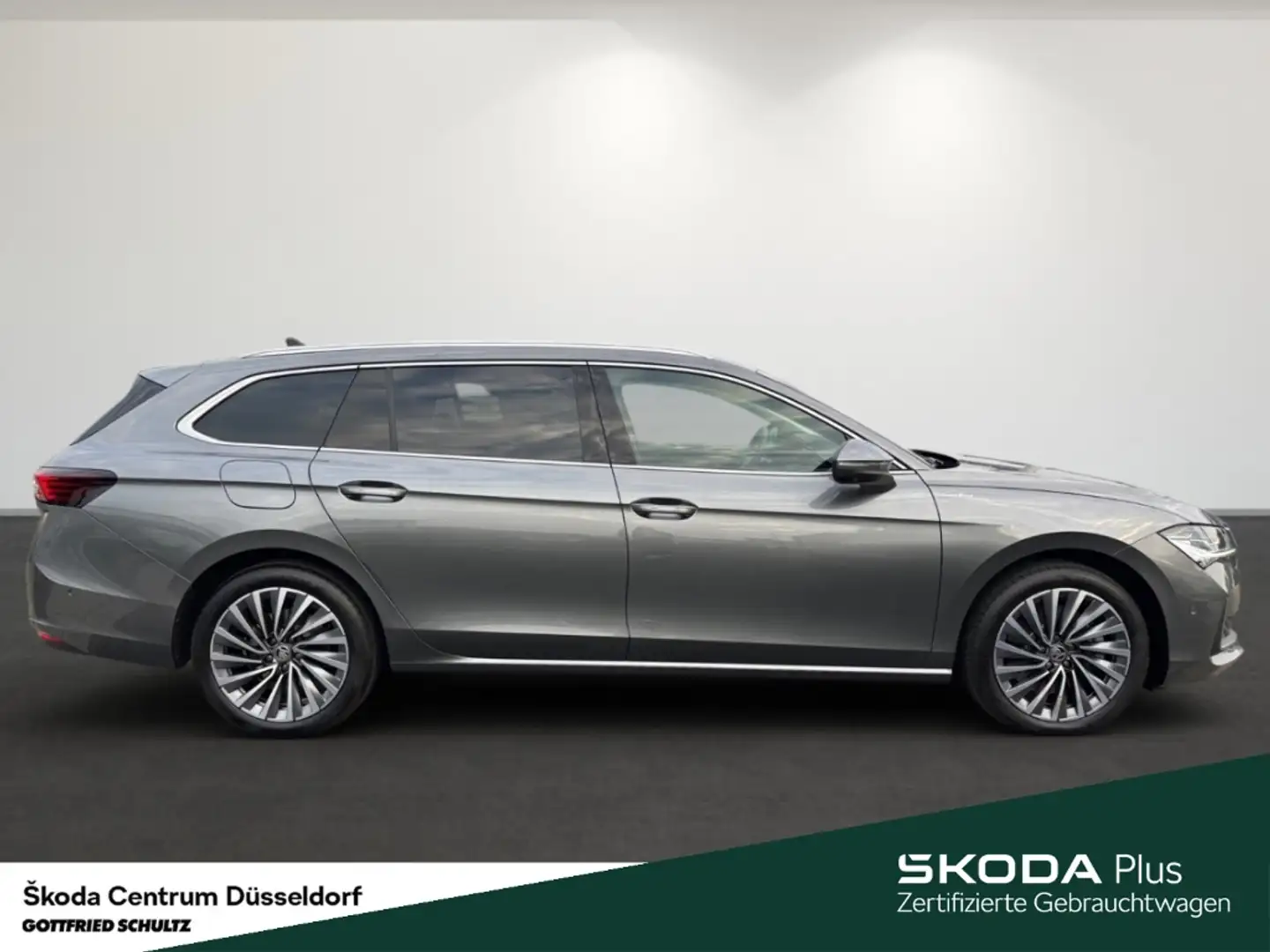 Skoda Superb COMBI L&K 2 0 TDI 142KW 7-GANG AUTOMAT. 4X4 Leder Gris - 2