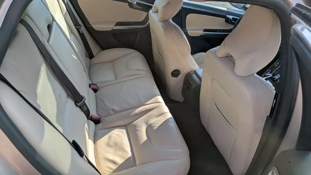 Volvo V60 снимка Volvo V60