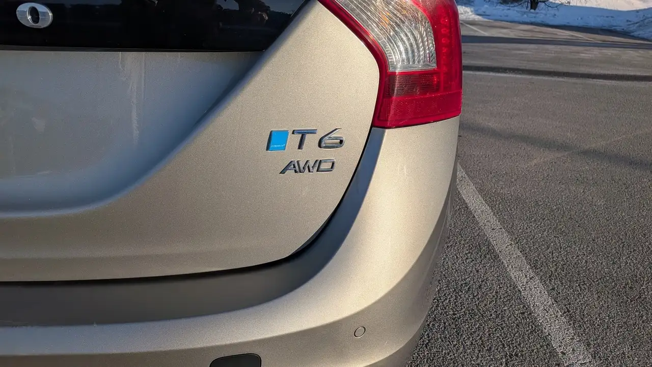 Volvo V60 снимка Volvo V60