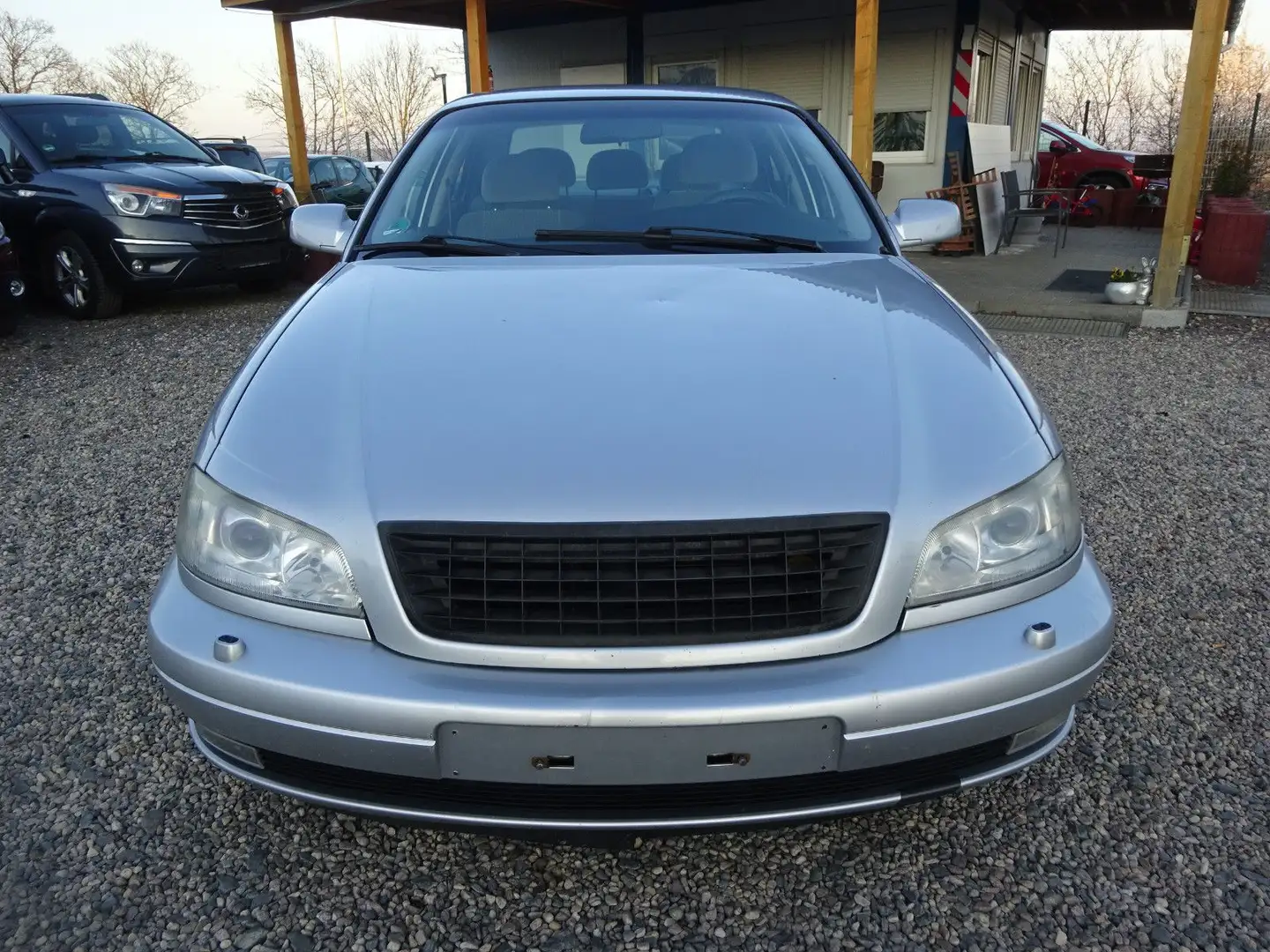 Opel Omega 2.2 16V Elegance Gris - 2
