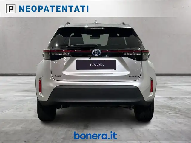 Toyota Yaris view 12