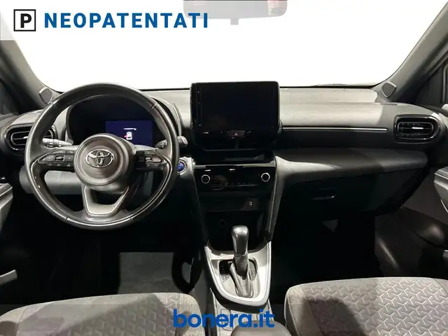 Toyota Yaris view 15
