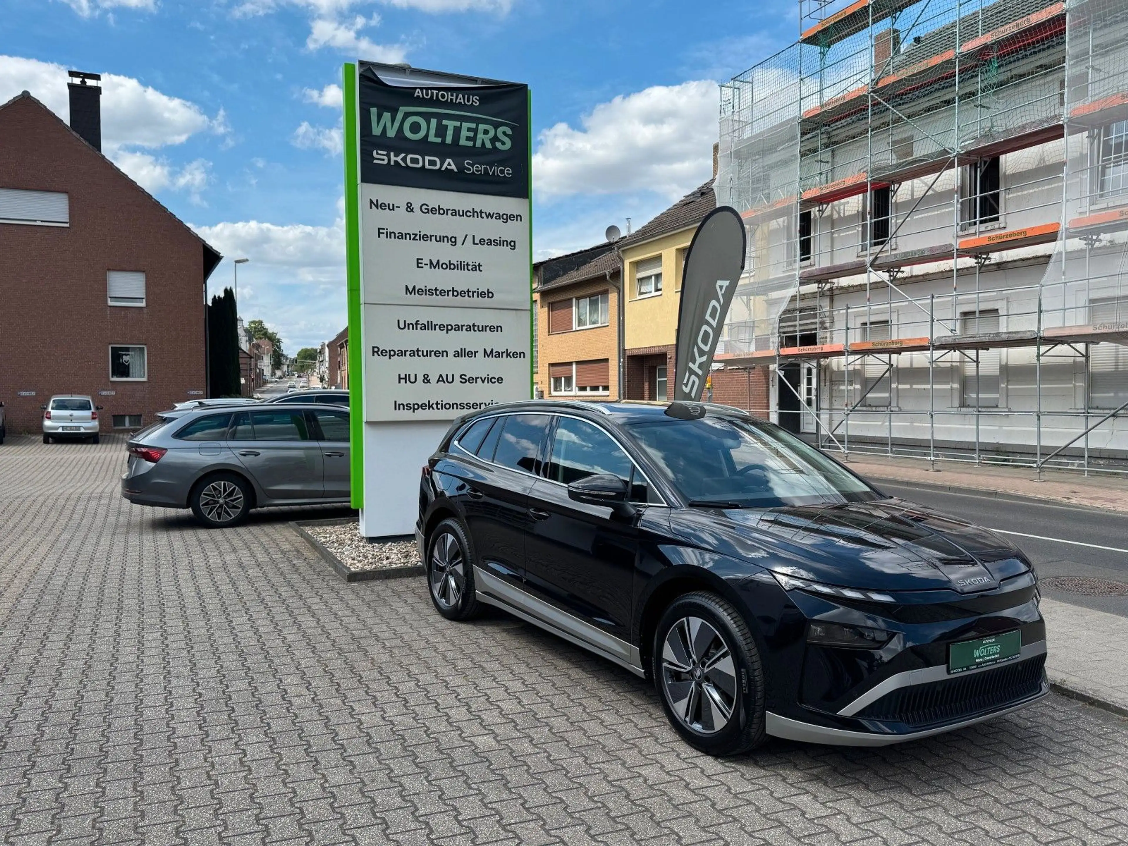 Skoda Enyaq 85 Lounge, EL Sitze, AHK, PANO
