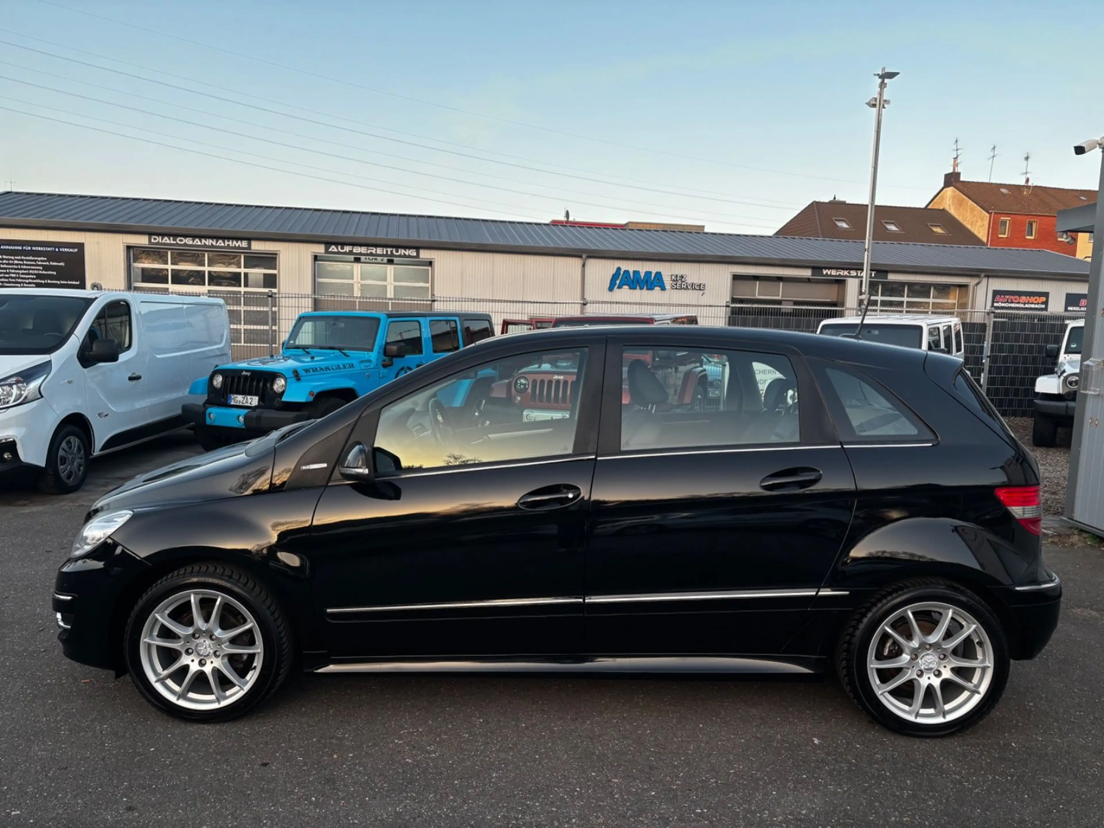 Mercedes-Benz B 160 Sport*LM*TÜVNEU*AHK*TLEDER*ALLSEASON*SITZH — photo 7