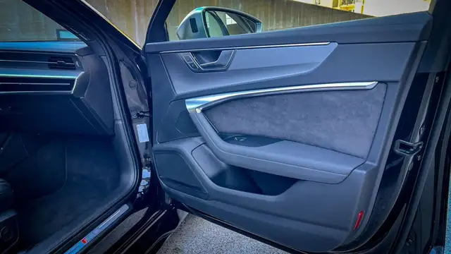 Audi RS6 Avant 4,0 TFSI Quattro Ansicht 6
