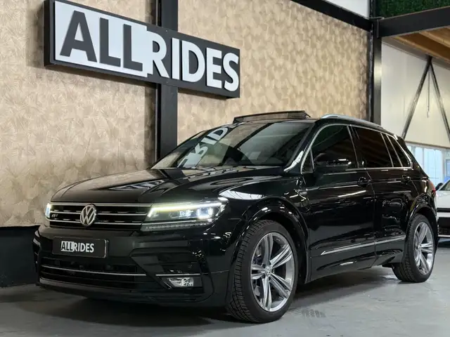 Volkswagen Tiguan view 4