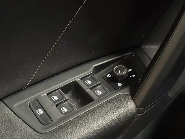 Volkswagen Tiguan view 21