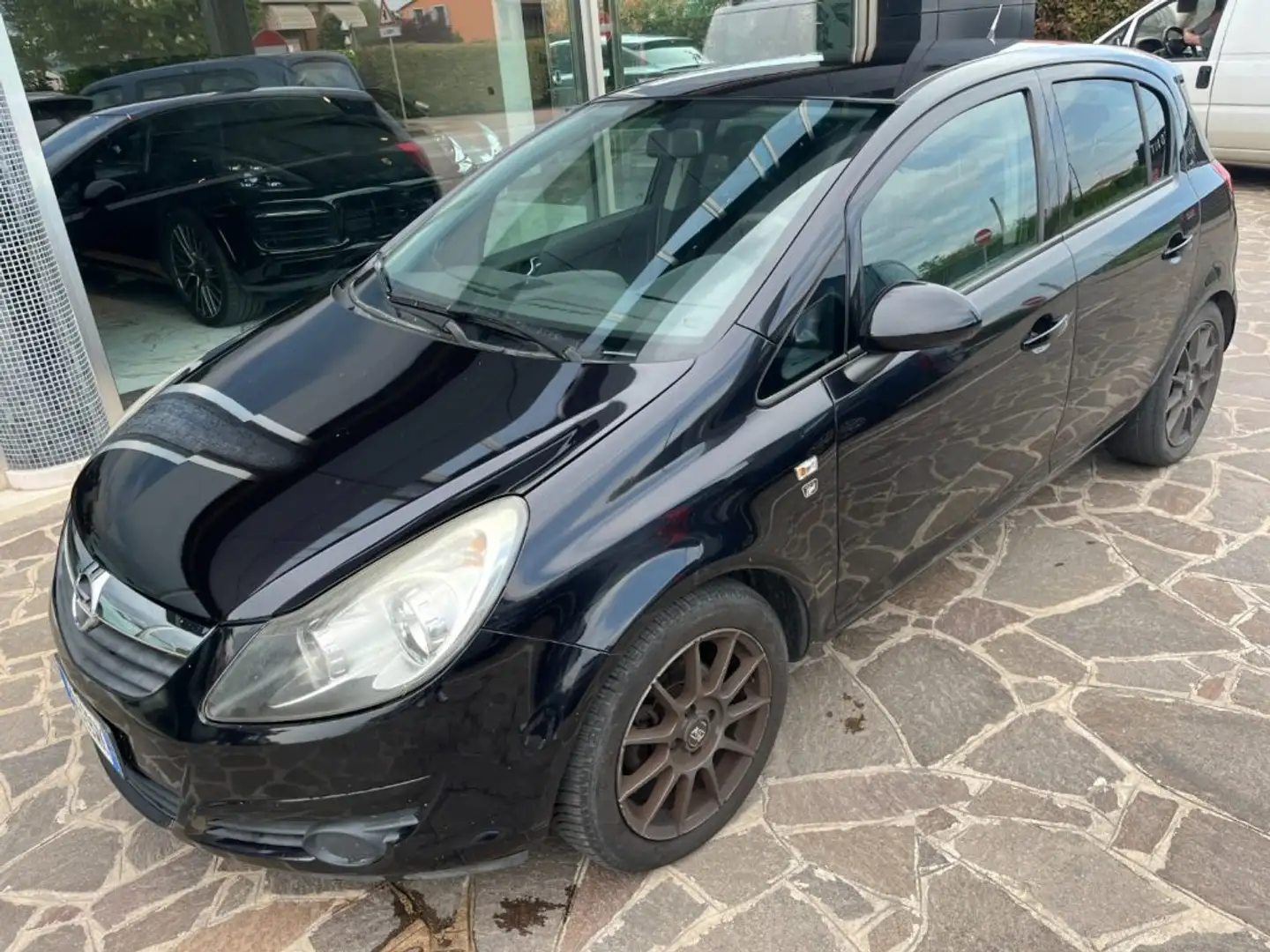 Opel Corsa 1.2 80CV 5 PORTE GPL-TECH EDITION Noir - 1