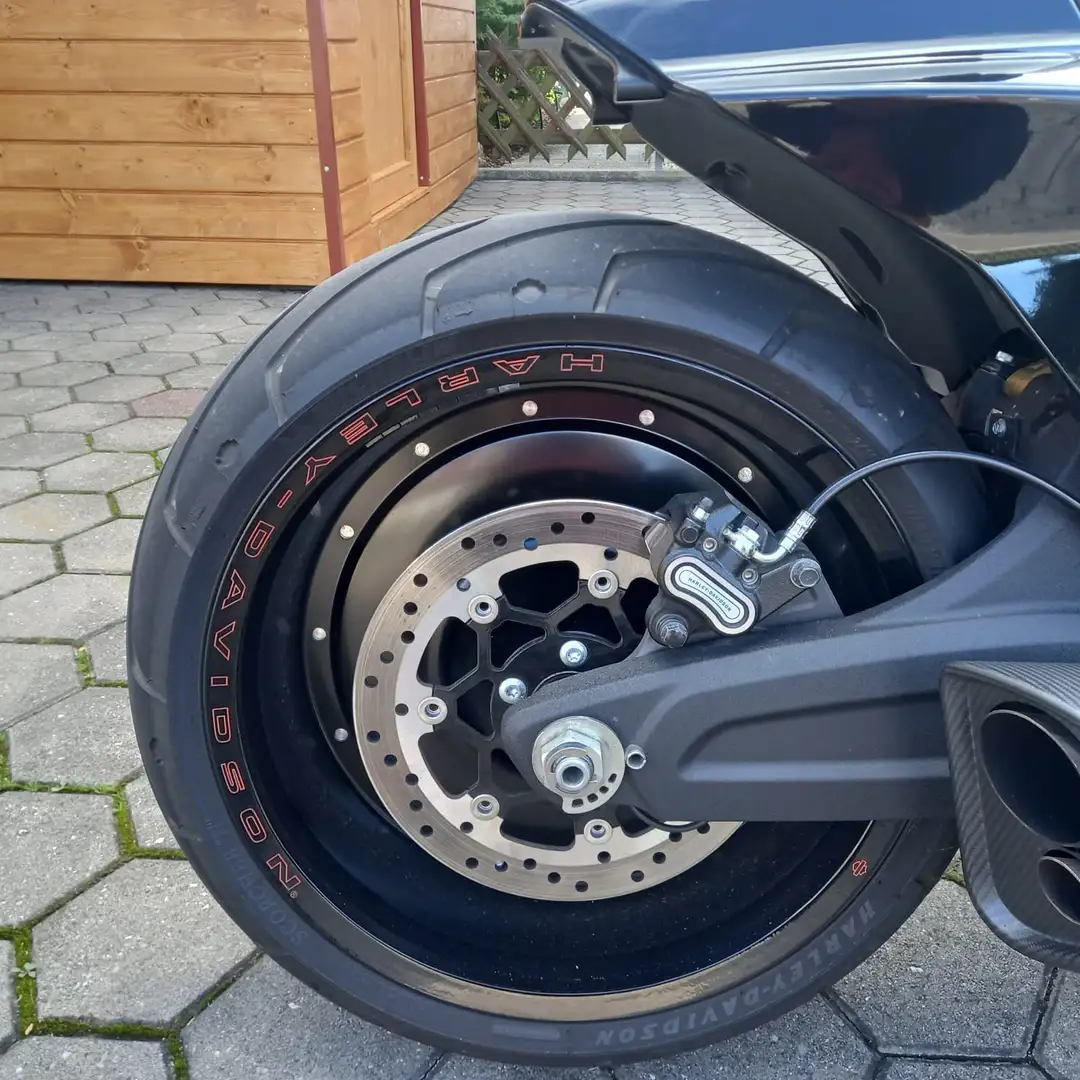 Harley-Davidson FXDR 114 Siyah - 2