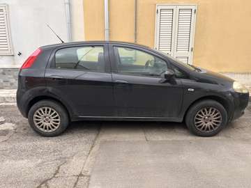 5p 1.4 natural power Dynamic 77cv