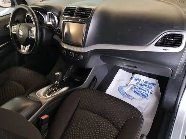 Fiat Freemont view 12