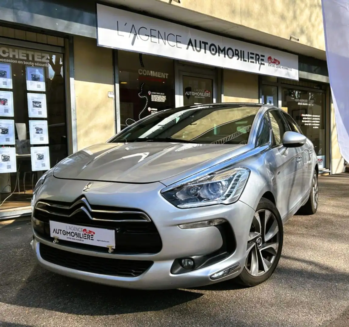 Citroen DS5 HYBRID4 SO CHIC ETG6 *HISTORIQUE D'ENTRETIEN COMPLET* Negro - 1