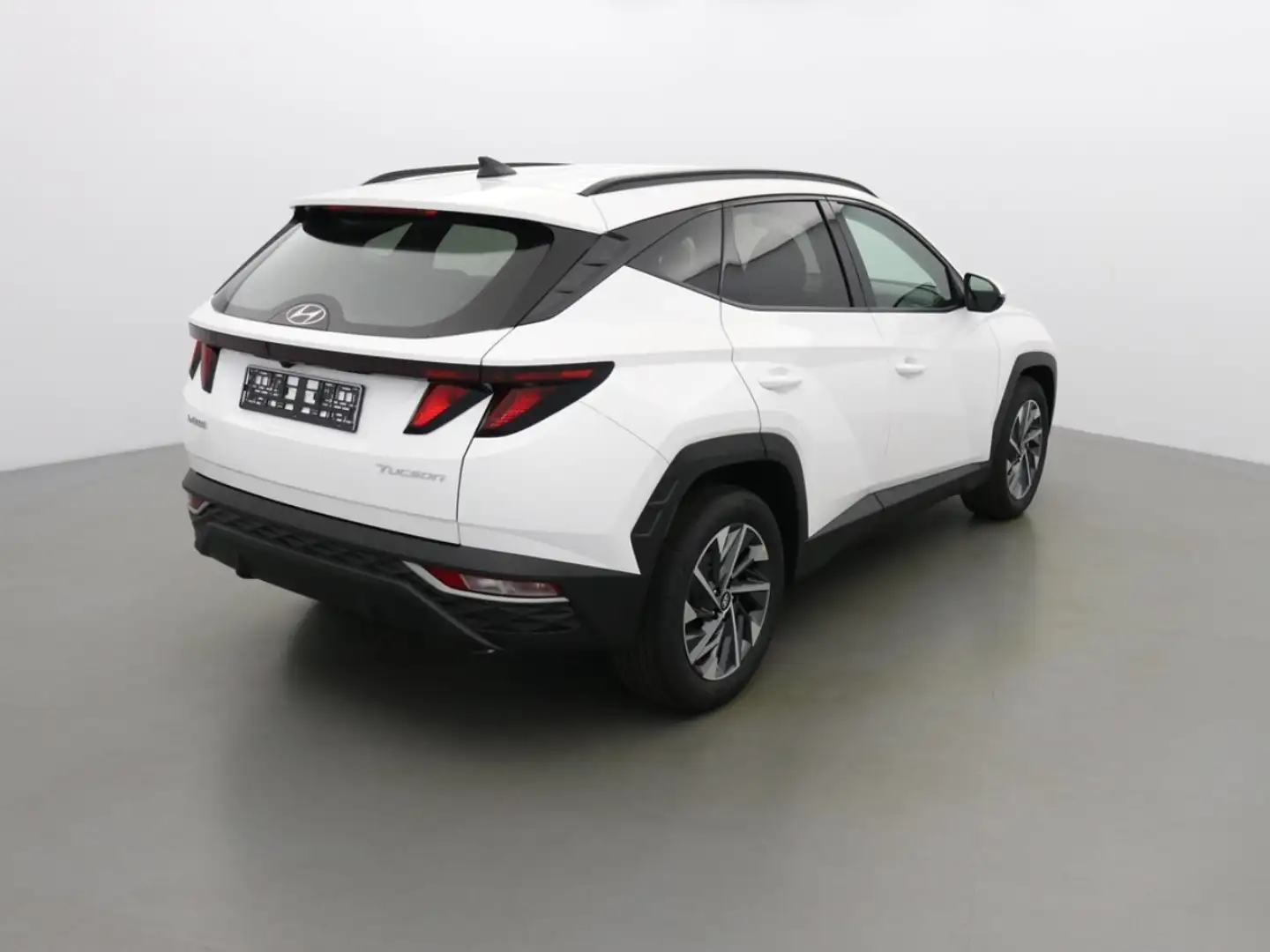 Hyundai TUCSON INTUITIVE + WINTERPACK + NAVI - 1