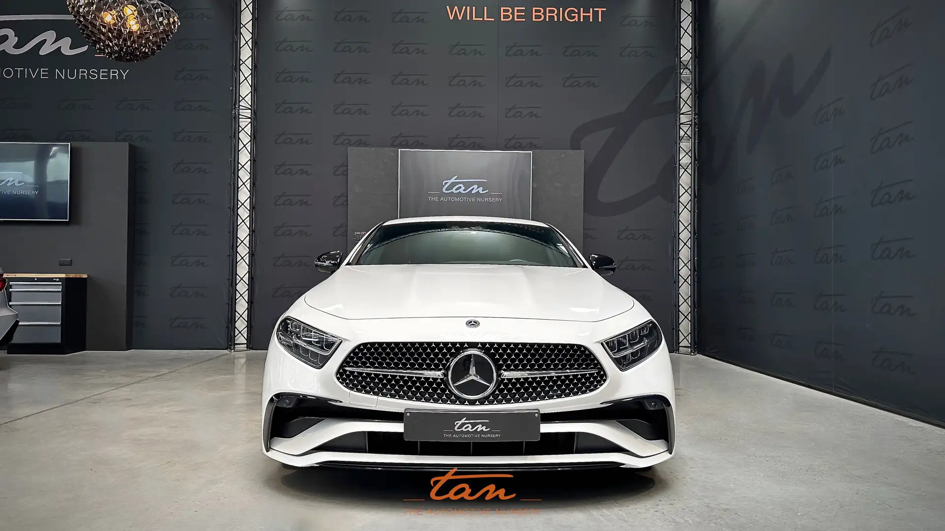 Mercedes-Benz CLS 400 d 4-Matic AMG Line 9G-Tronic FaceLift Bílá - 2