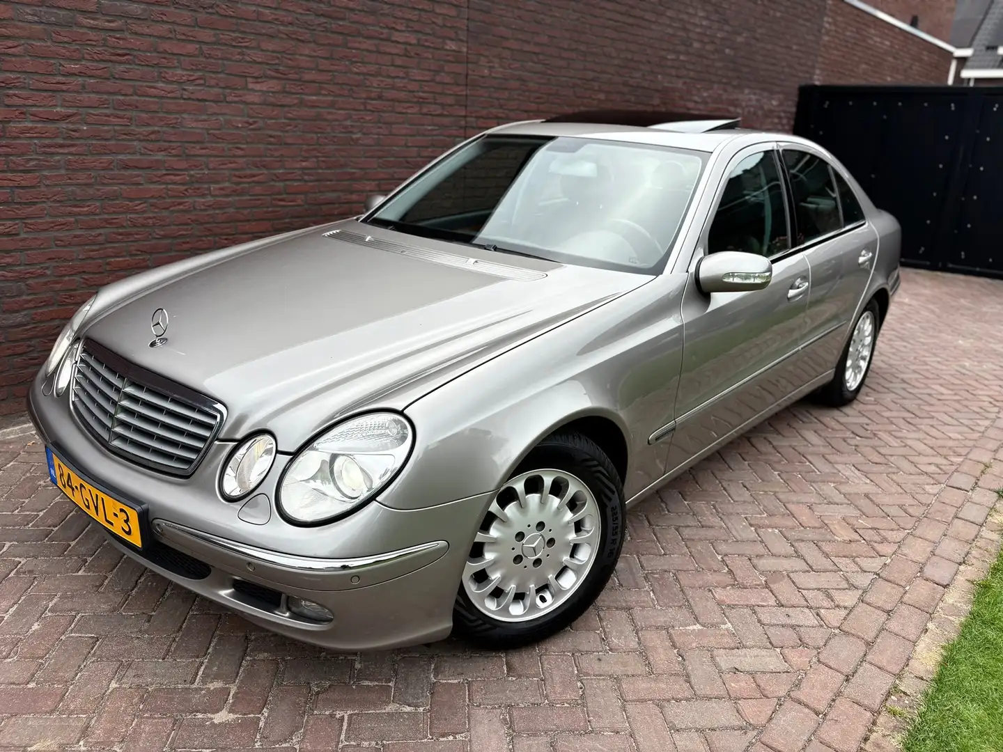 Mercedes-Benz E 320 CDI Elegance Select V6 Automaat Trekhaak Grijs - 1