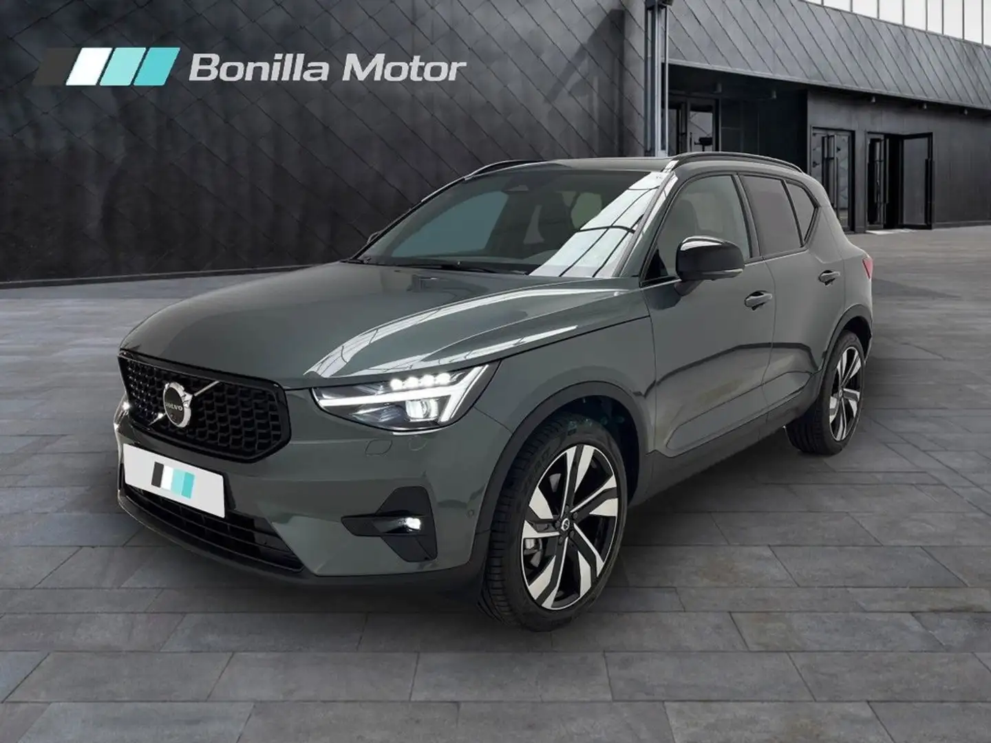 Volvo XC40 B4 Ultra Aut. Verde - 1