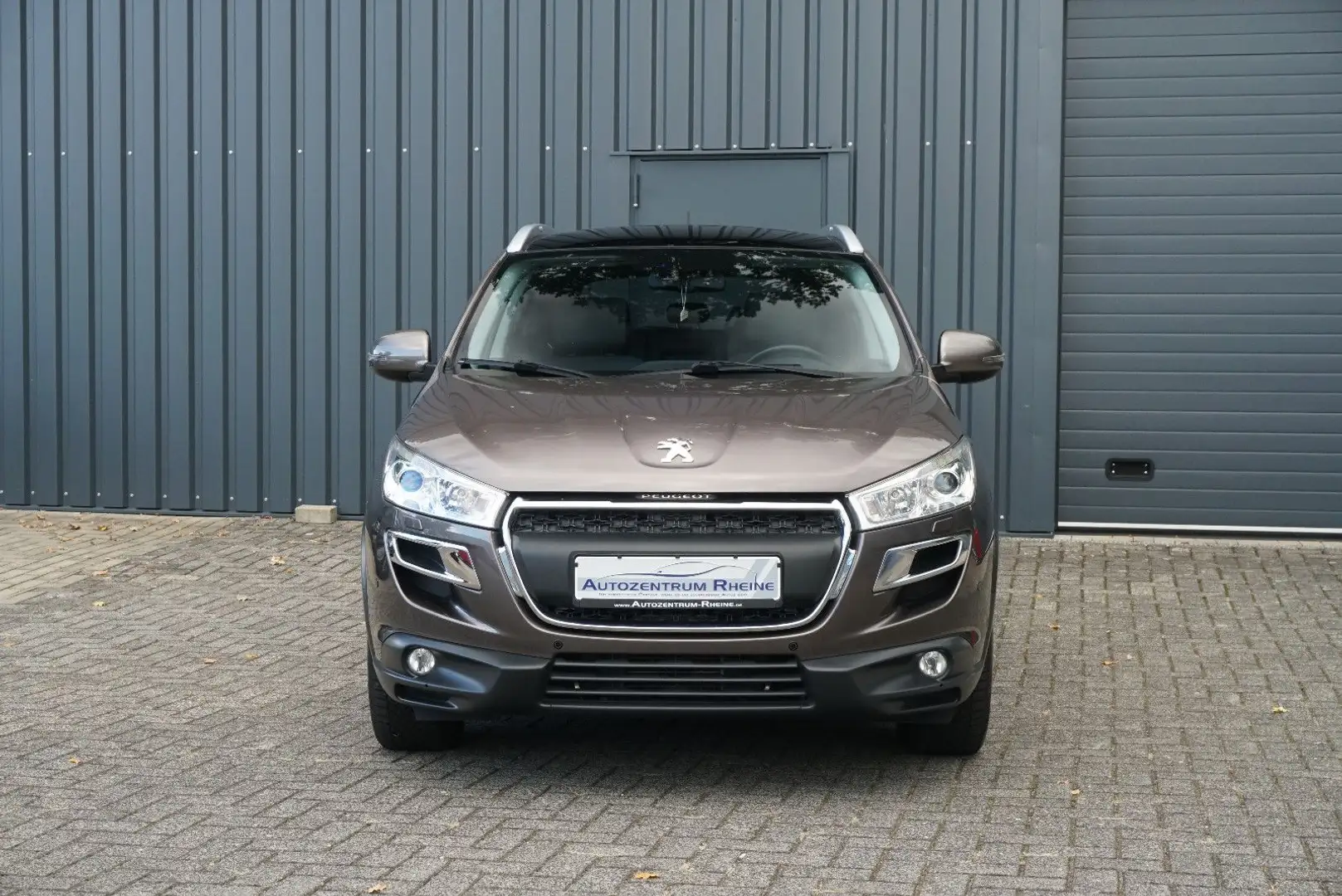 Peugeot 4008 Allure 150 4WD RFK SHZ PANO XENON AHK LEDER Brun - 2