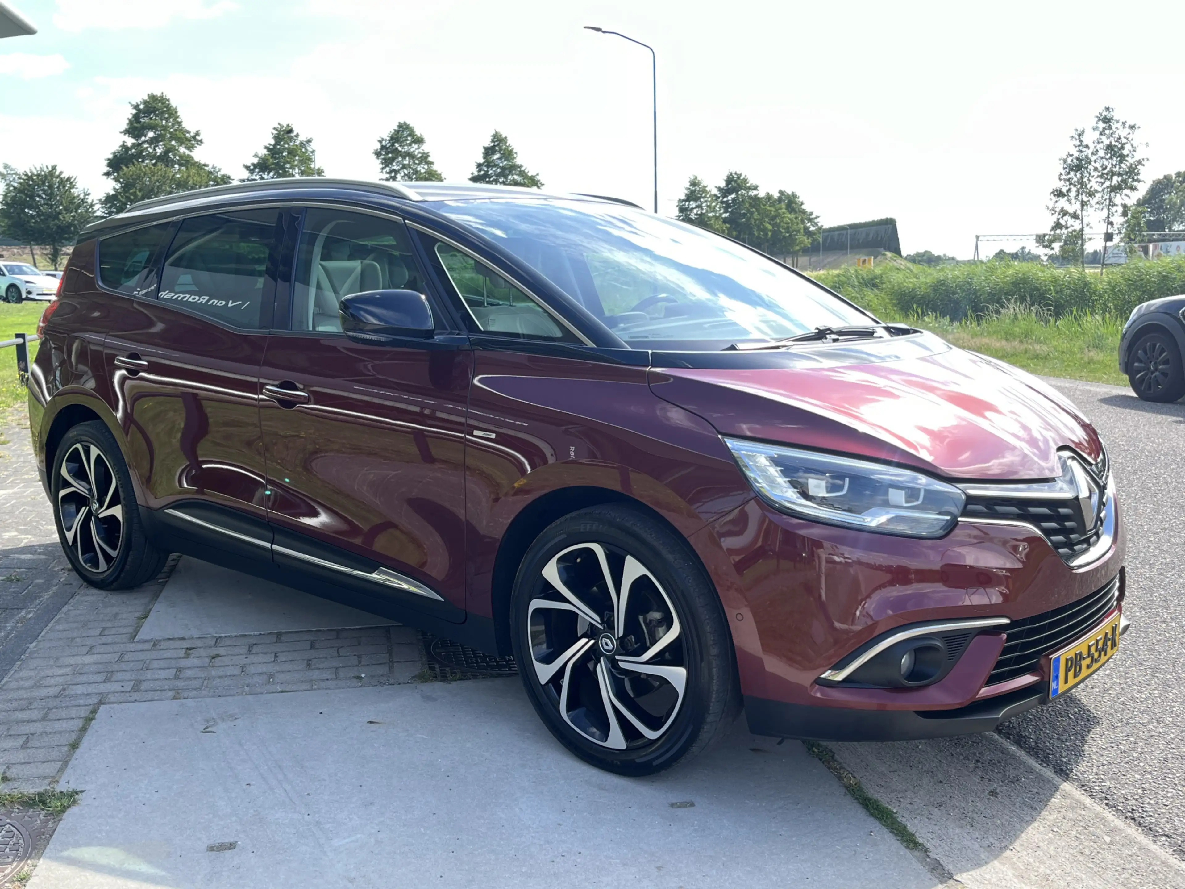 Renault Grand Scenic TCe 132 PK Bose / Dealer onderhouden / Trekhaak / — photo 7