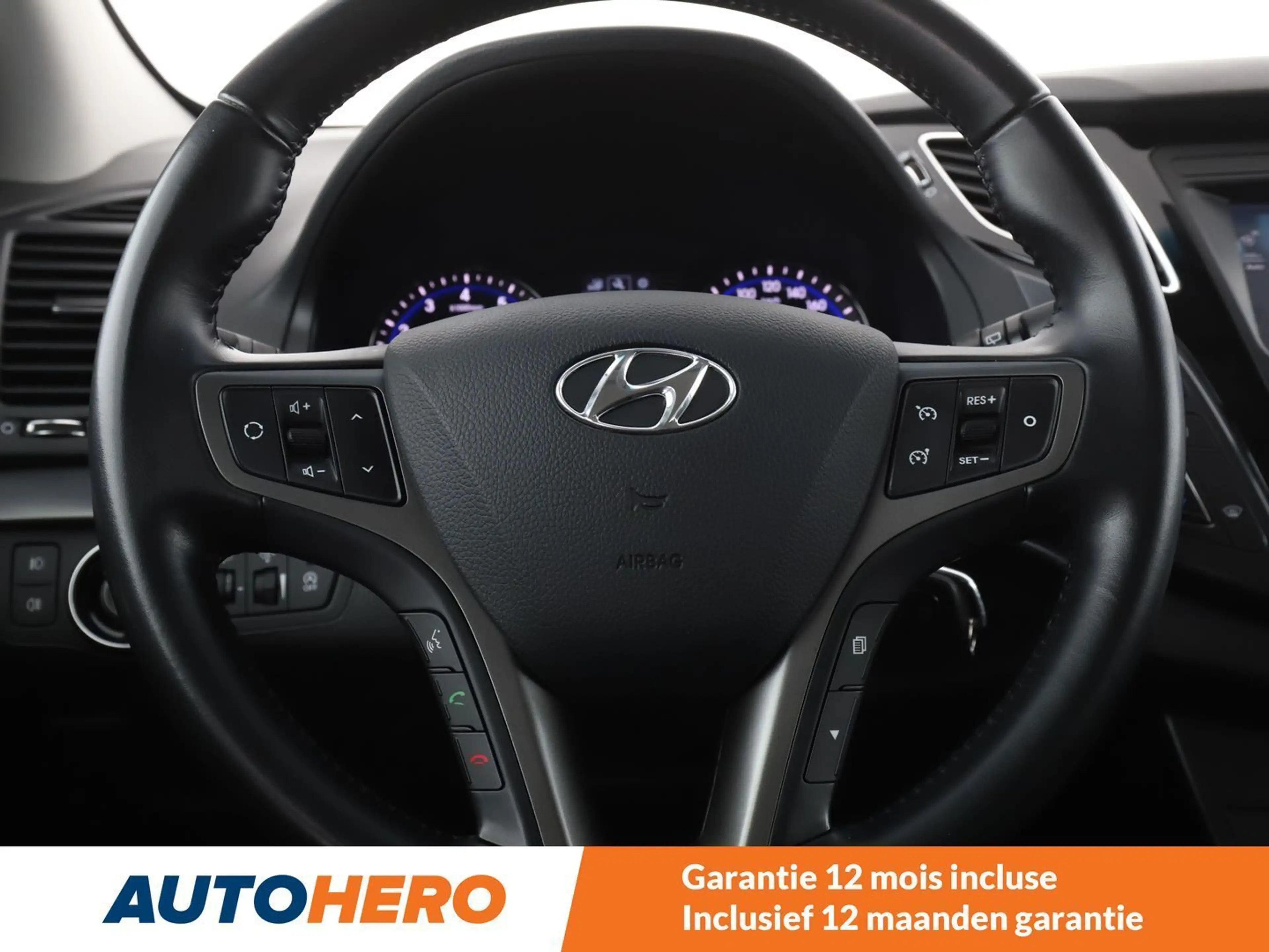 Hyundai i40 1.6 Comfort — photo 5