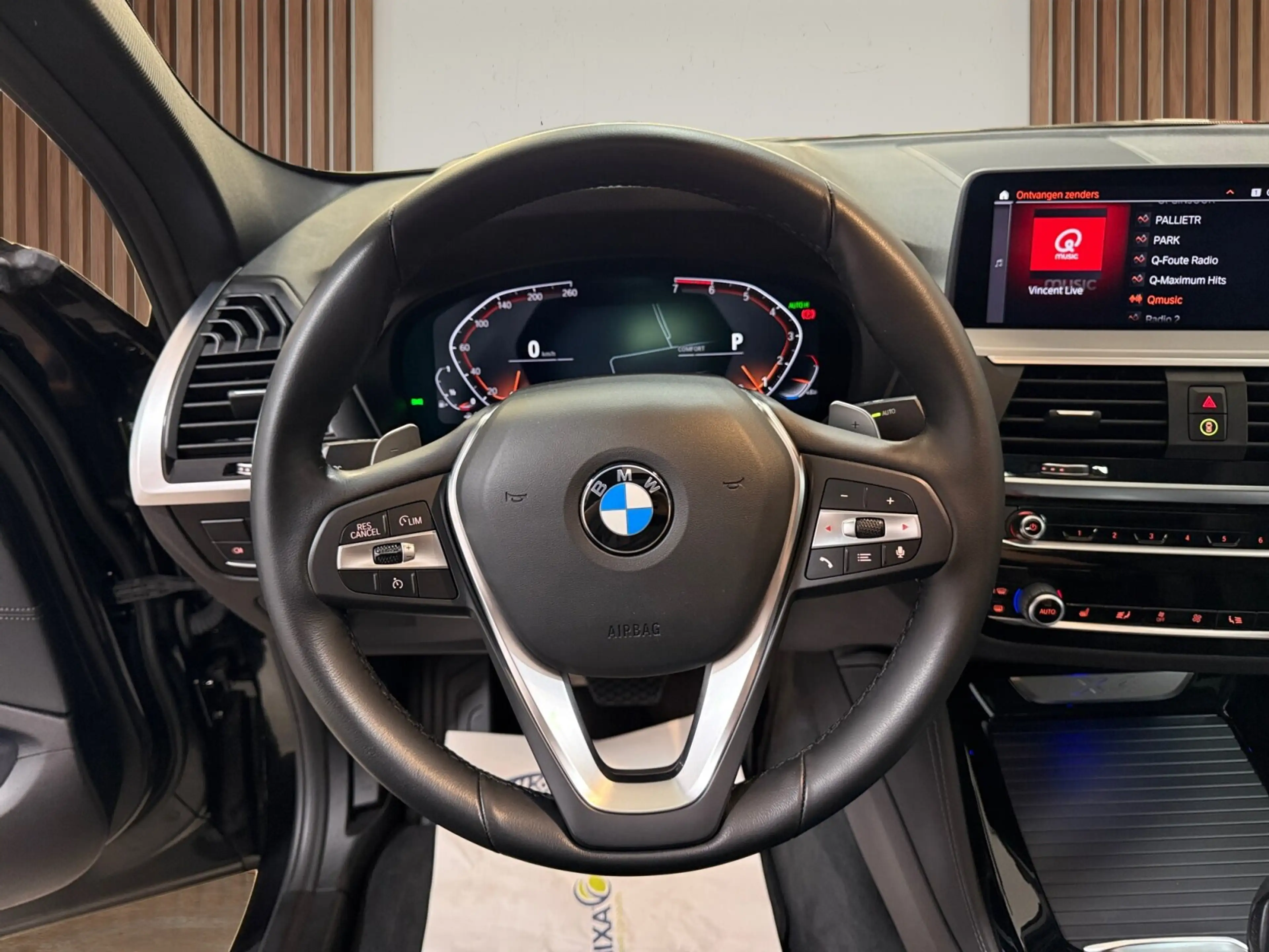 BMW X4 xDrive20iA Edition ** Navi/Carplay | Pano | Zet... — photo 13